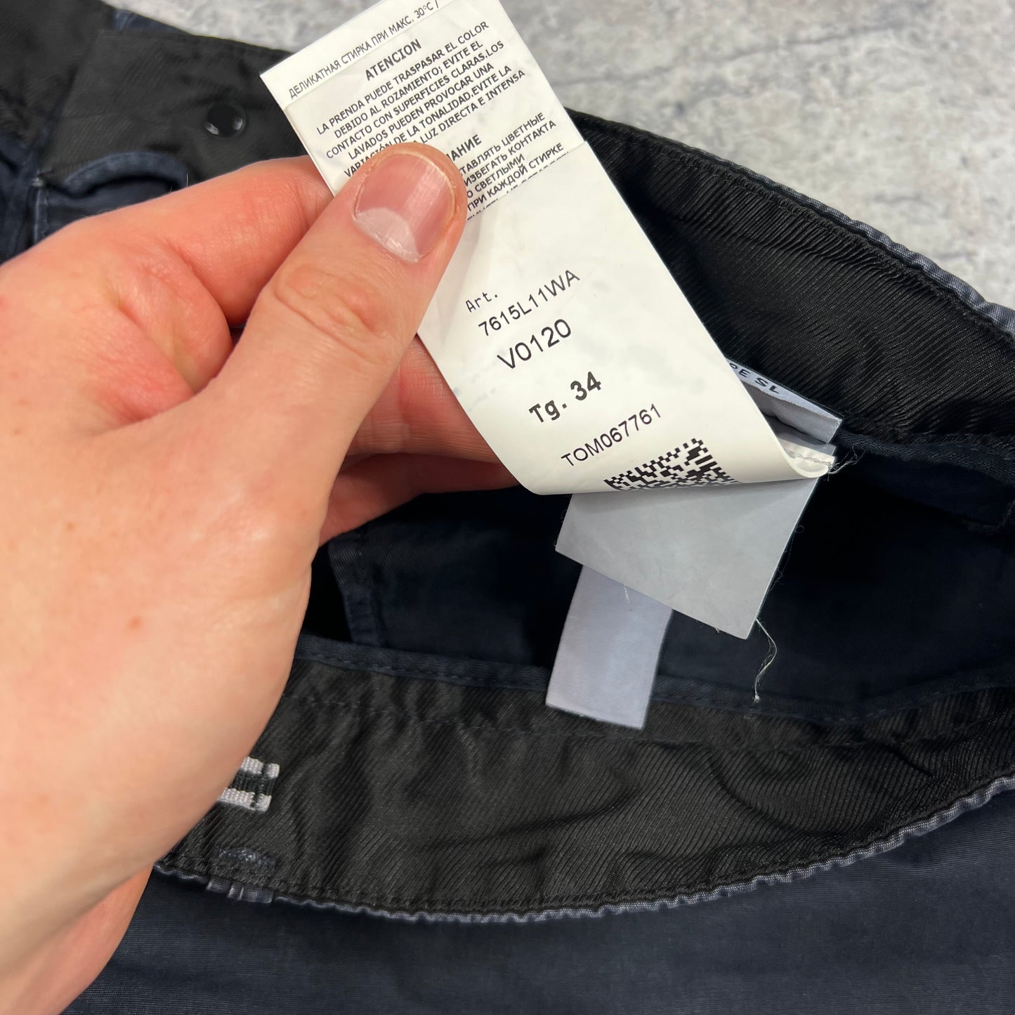 Stone Island Navy Cargo Shorts W34”