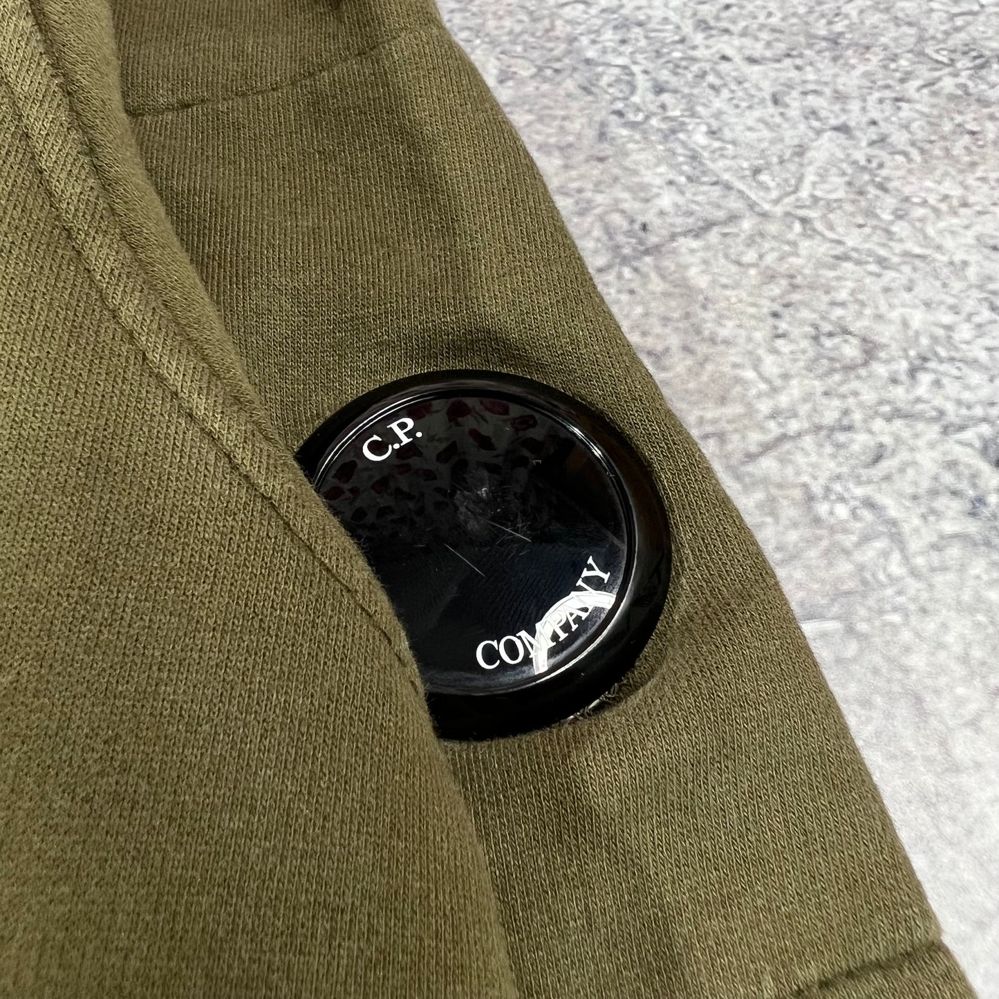 CP Company Quarter Zip Lens Sweatshirt Medium 22.5”