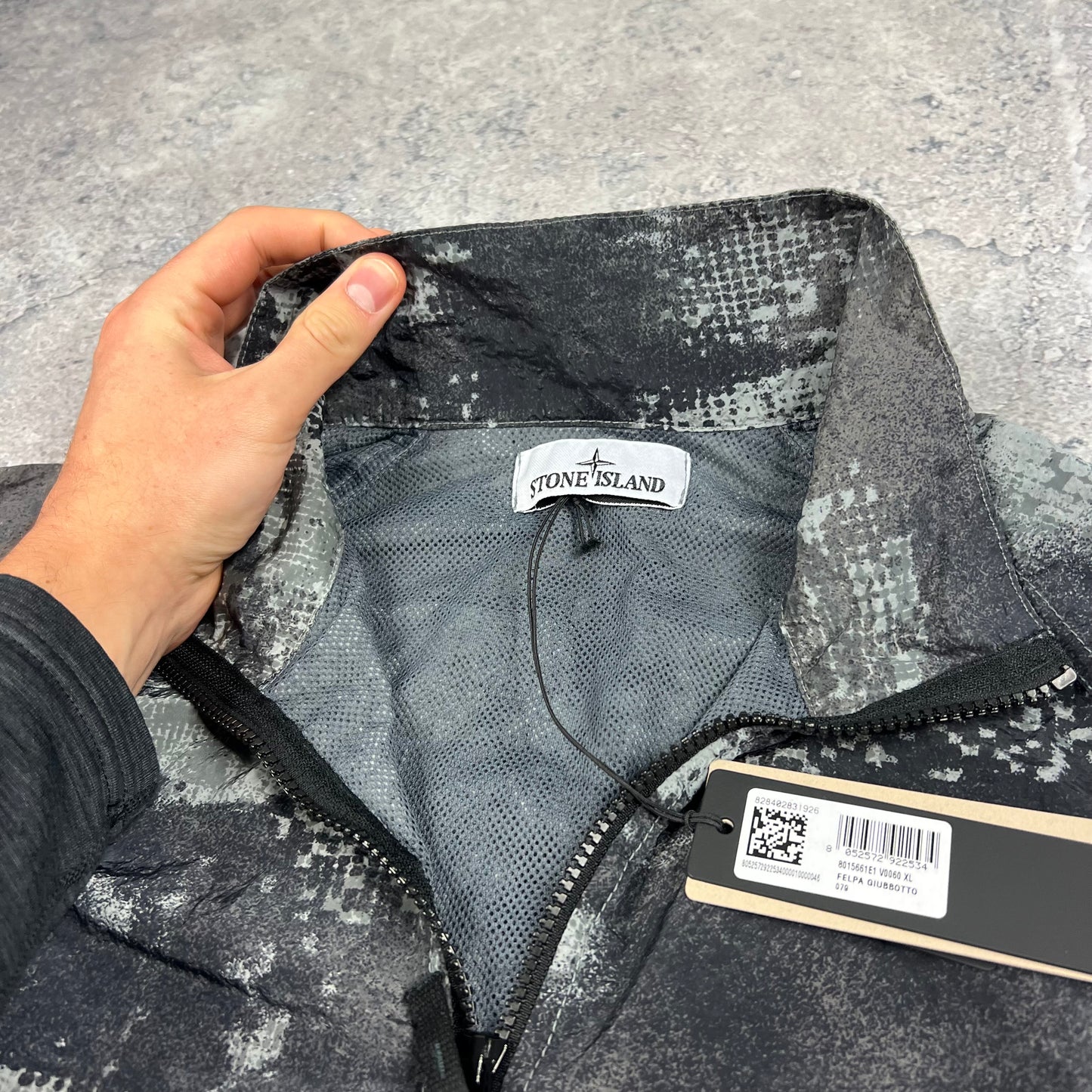 Stone Island Dissolving Hand Camo Jacket XL 24” BNWT