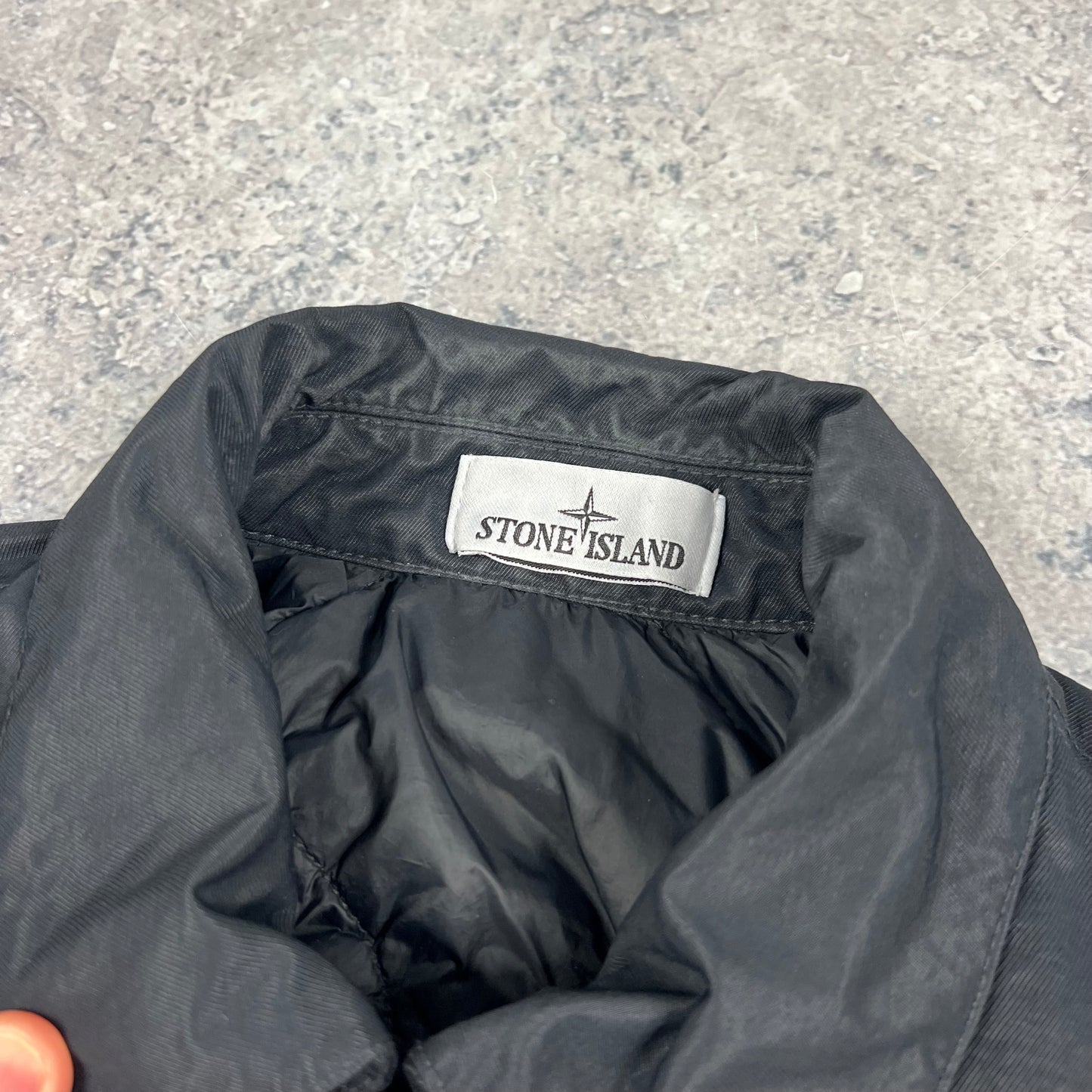 Stone Island Black Opaque Nylon Twill Primaloft Jacket Medium 23.5”