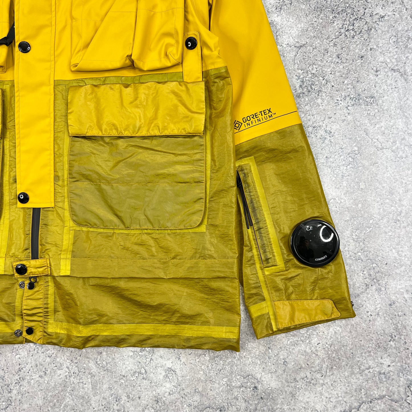 CP Company Yellow Goretex Mille Goggle Jacket Size 52- XL 23”