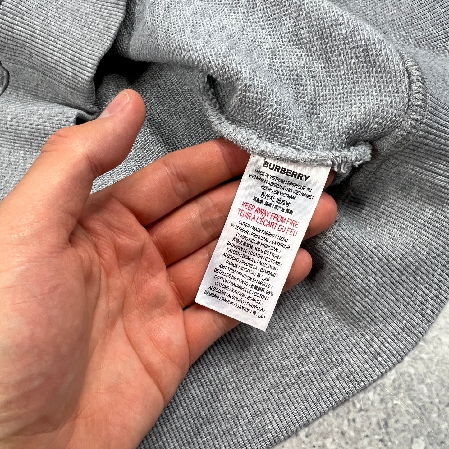 Burberry Grey Spellout Sweatshirt XL 25”