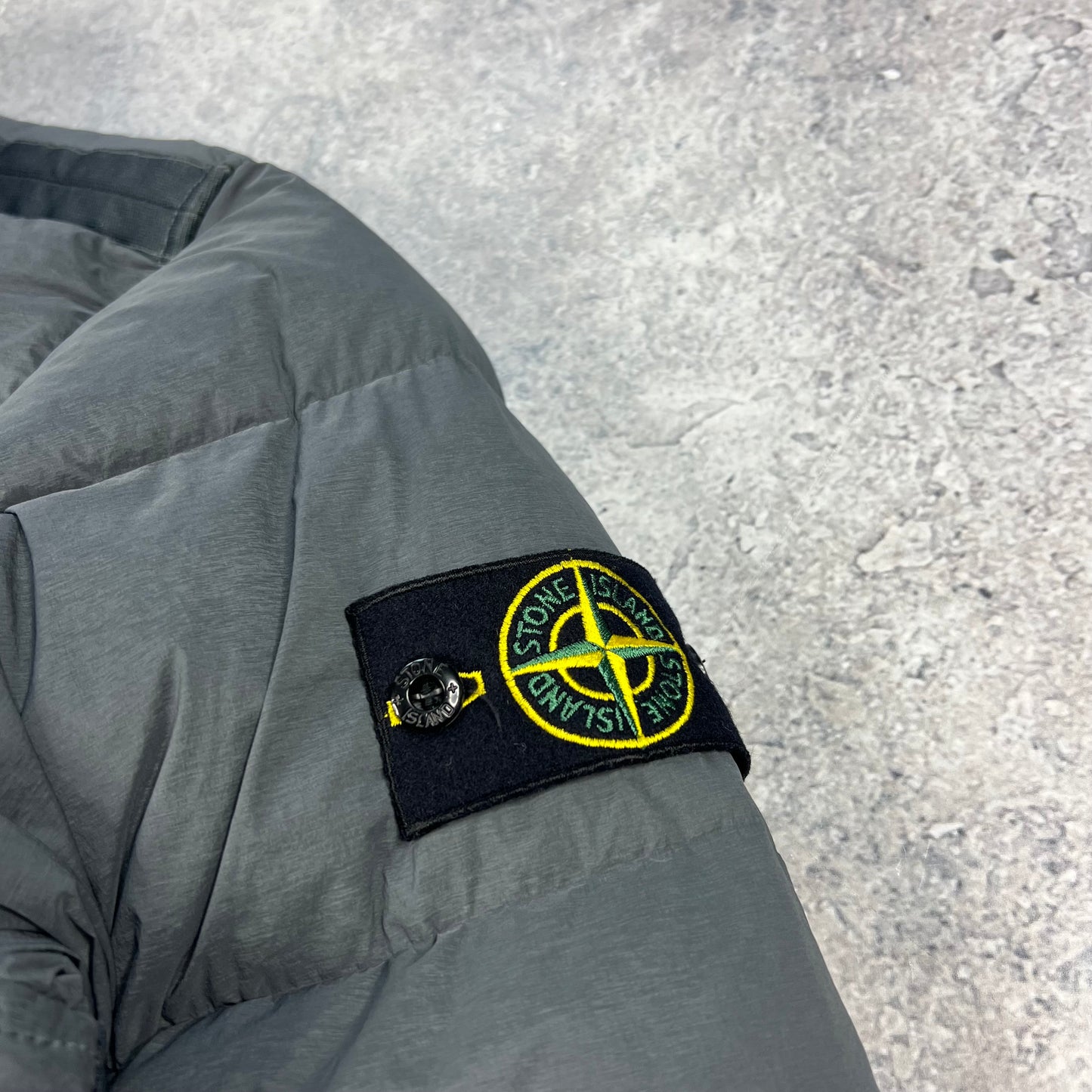 Stone Island Grey Seamless Tunnel Down Jacket Large 24.5”