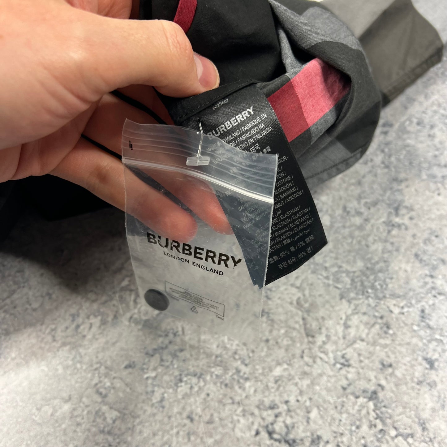 Burberry Black Somerton Short Sleeve Shirt Medium 21.25”