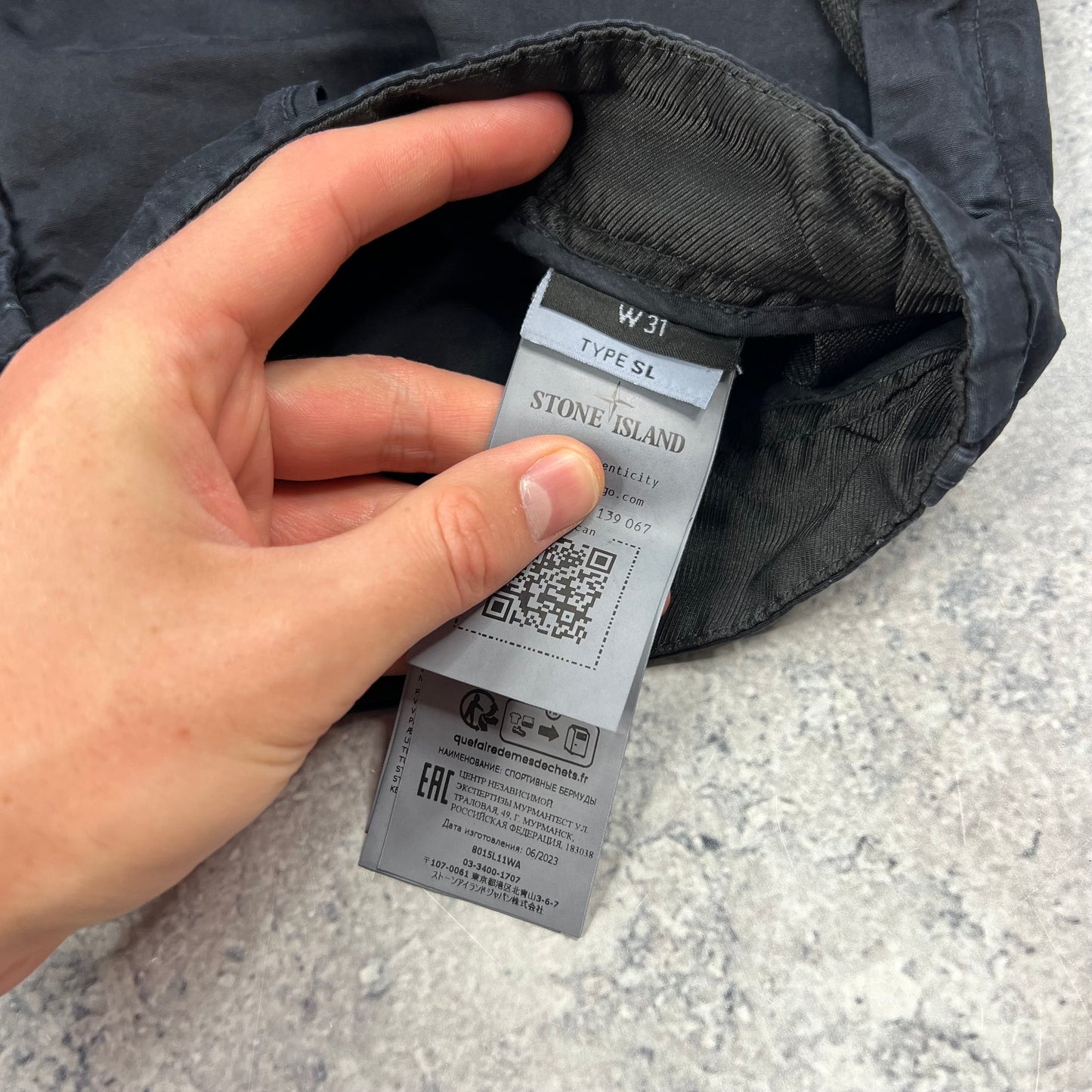 Stone Island Navy Garment Dyed Cargo Shorts W31-32” BNWT