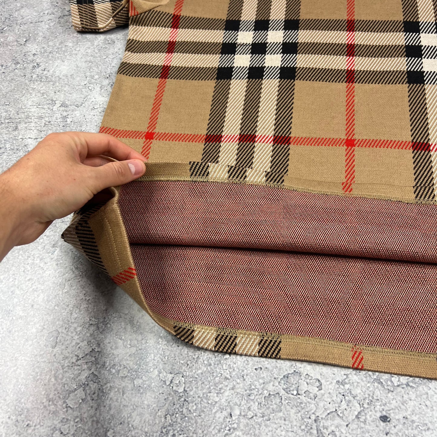 Burberry Novacheck T-Shirt Small 22.5”