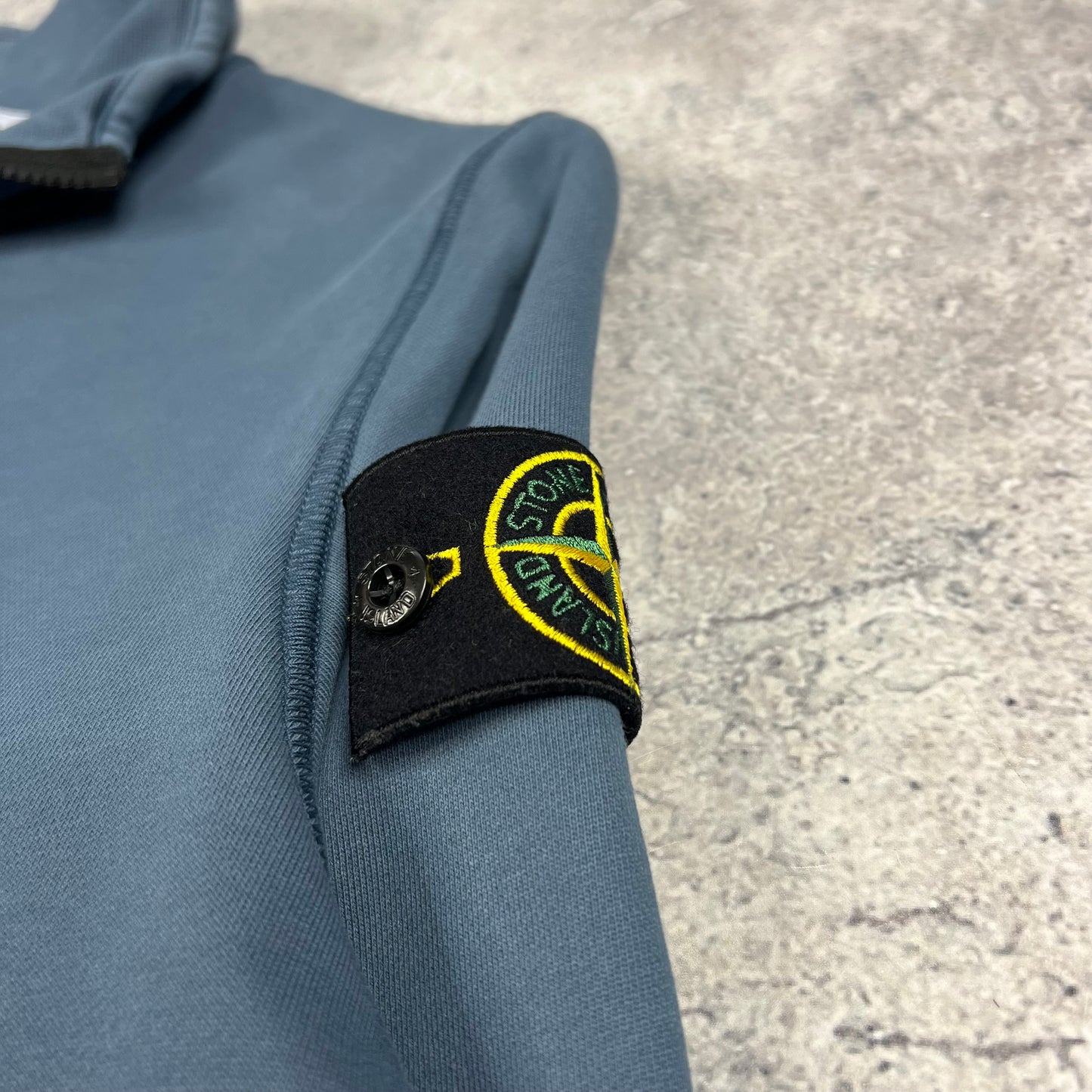 Stone Island Blue Quarter Zip Sweatshirt Small 20.25”