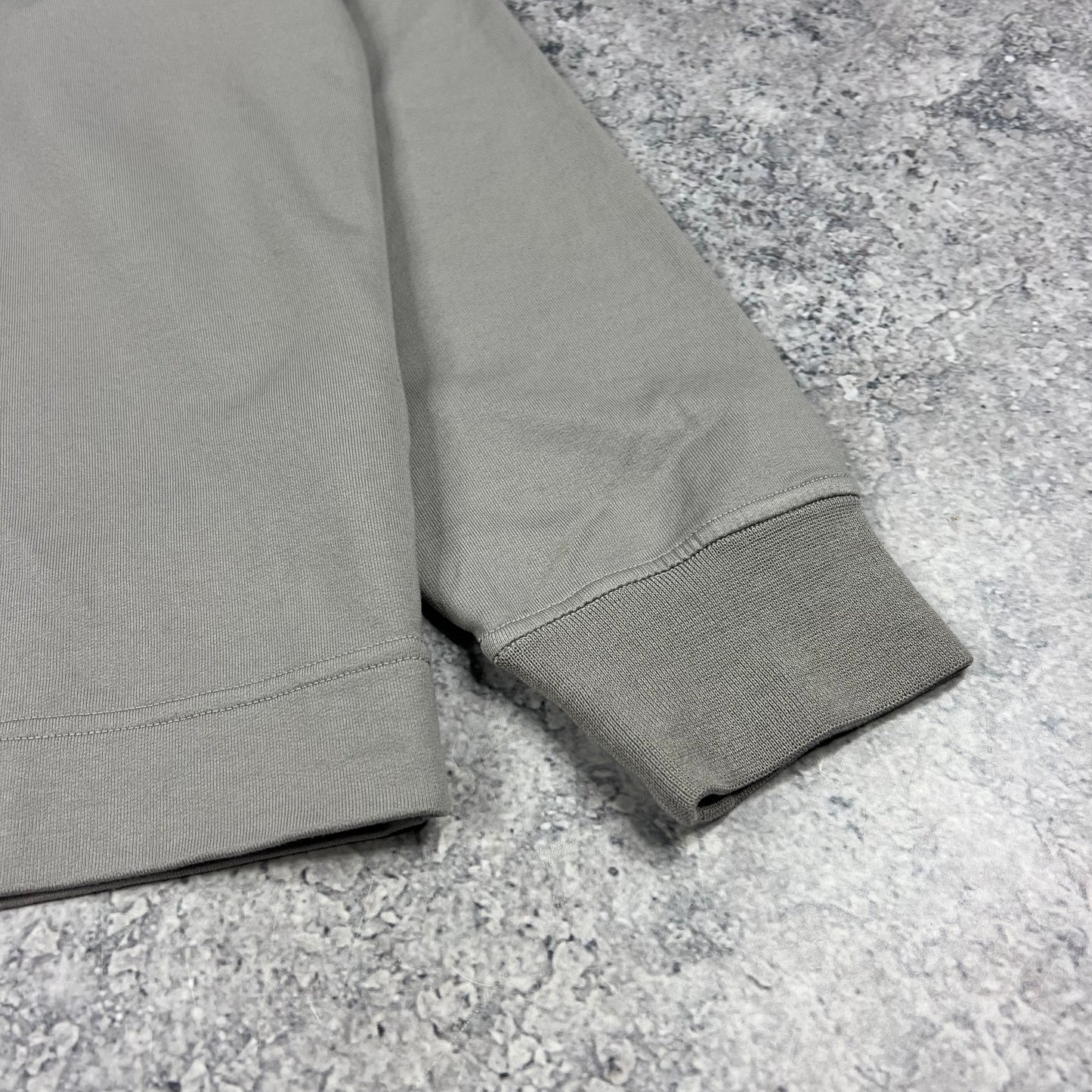 Stone Island Grey Ghost Sweatshirt Large 23.25” BNWT
