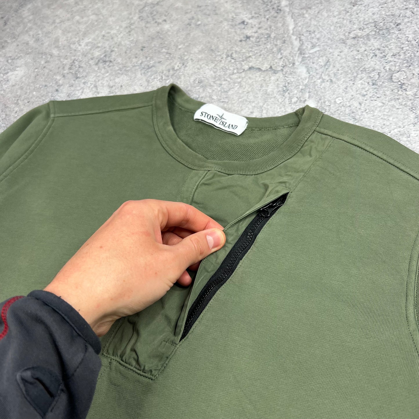 Stone Island Green Zip Pocket Sweatshirt Medium 22”