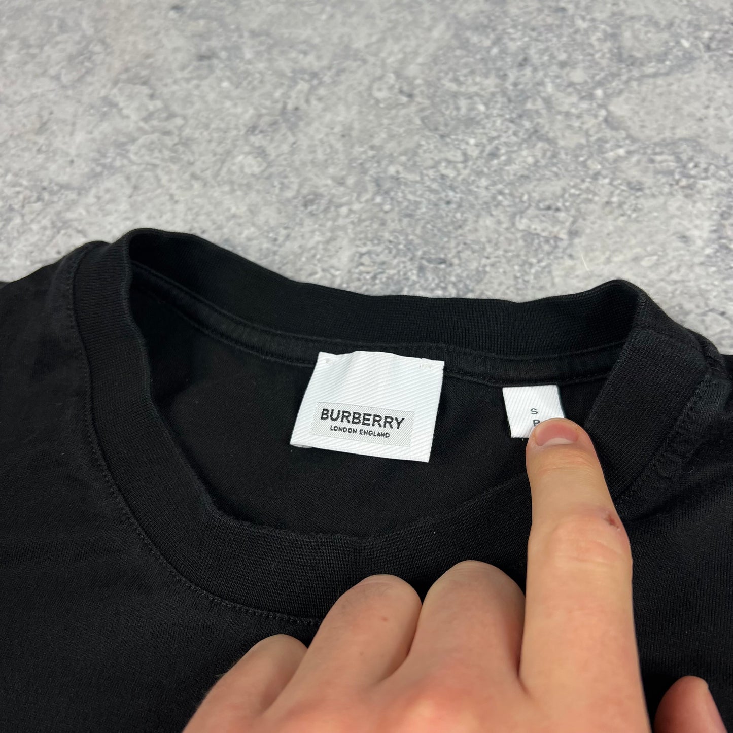 Burberry Black Spellout T-Shirt Small 20.5”