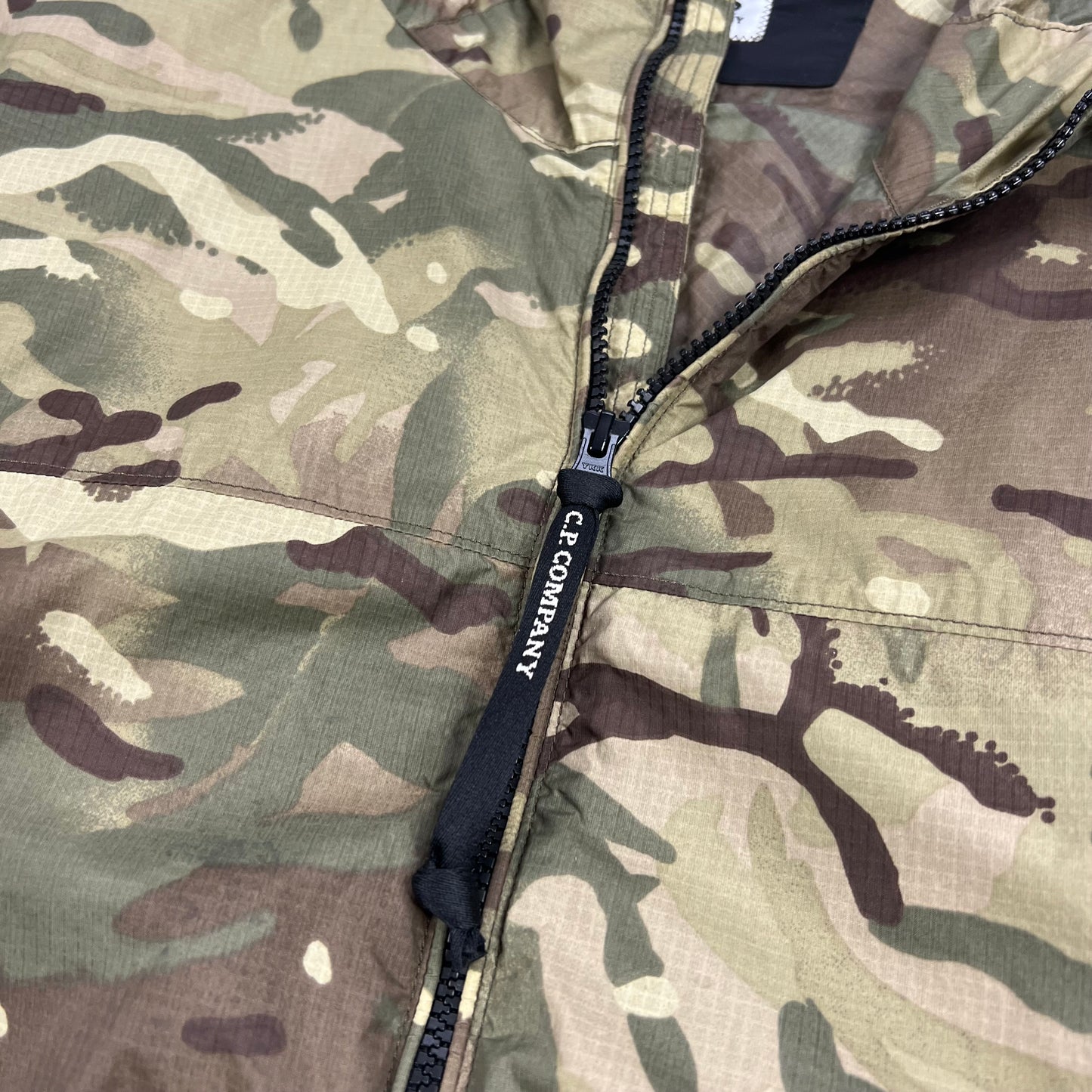 CP Company Re-Print Camo Goggle Jacket Size 52- L/XL 24”