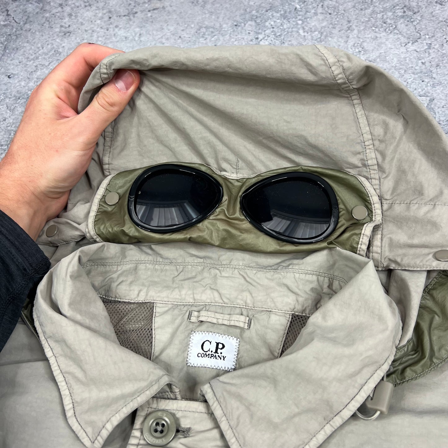 CP Company Beige Flatt Nylon Goggle Jacket XL 24”