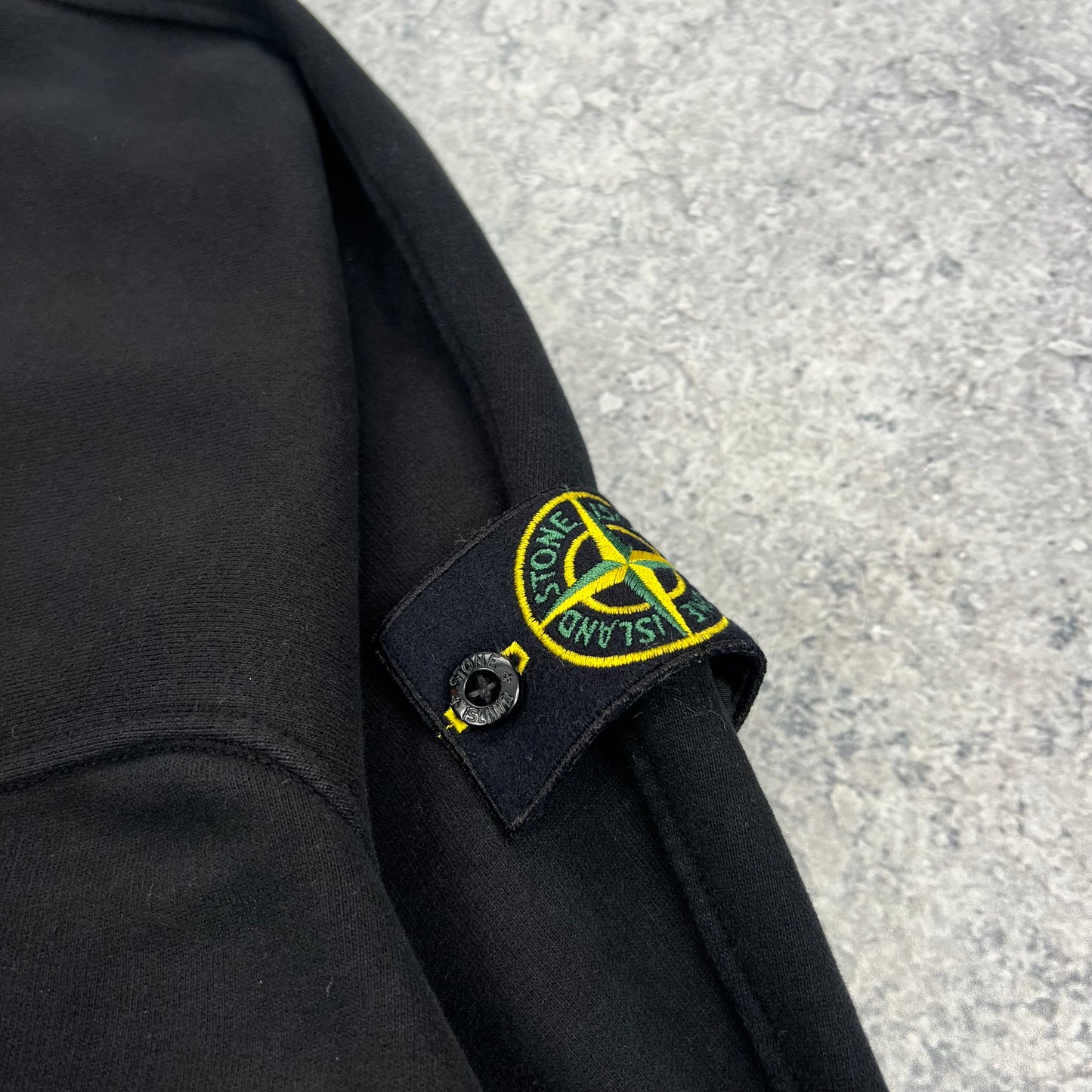 Stone Island Black Mock Neck Sweatshirt Large 23.5”