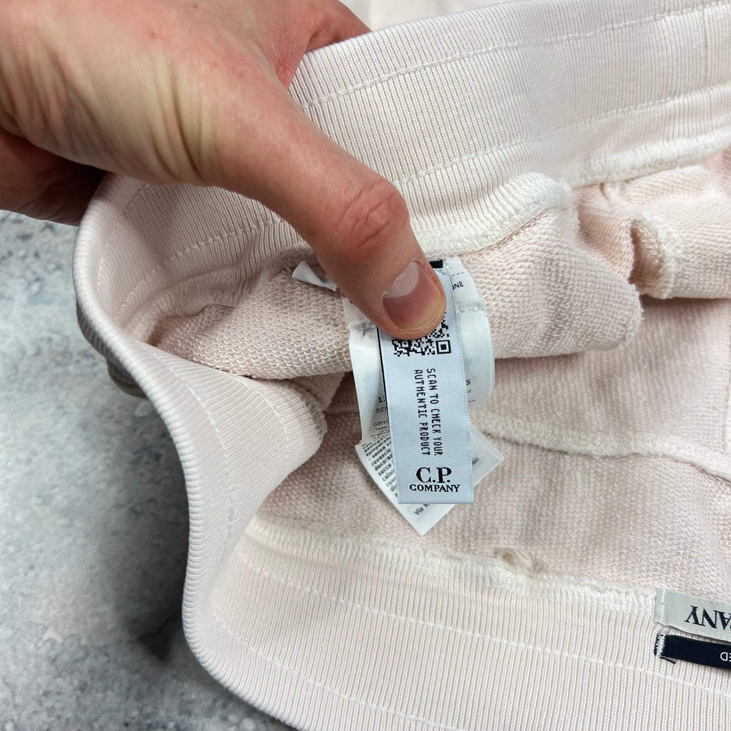 CP Pink Resist Dyed Lens Jogger Shorts Large 36”