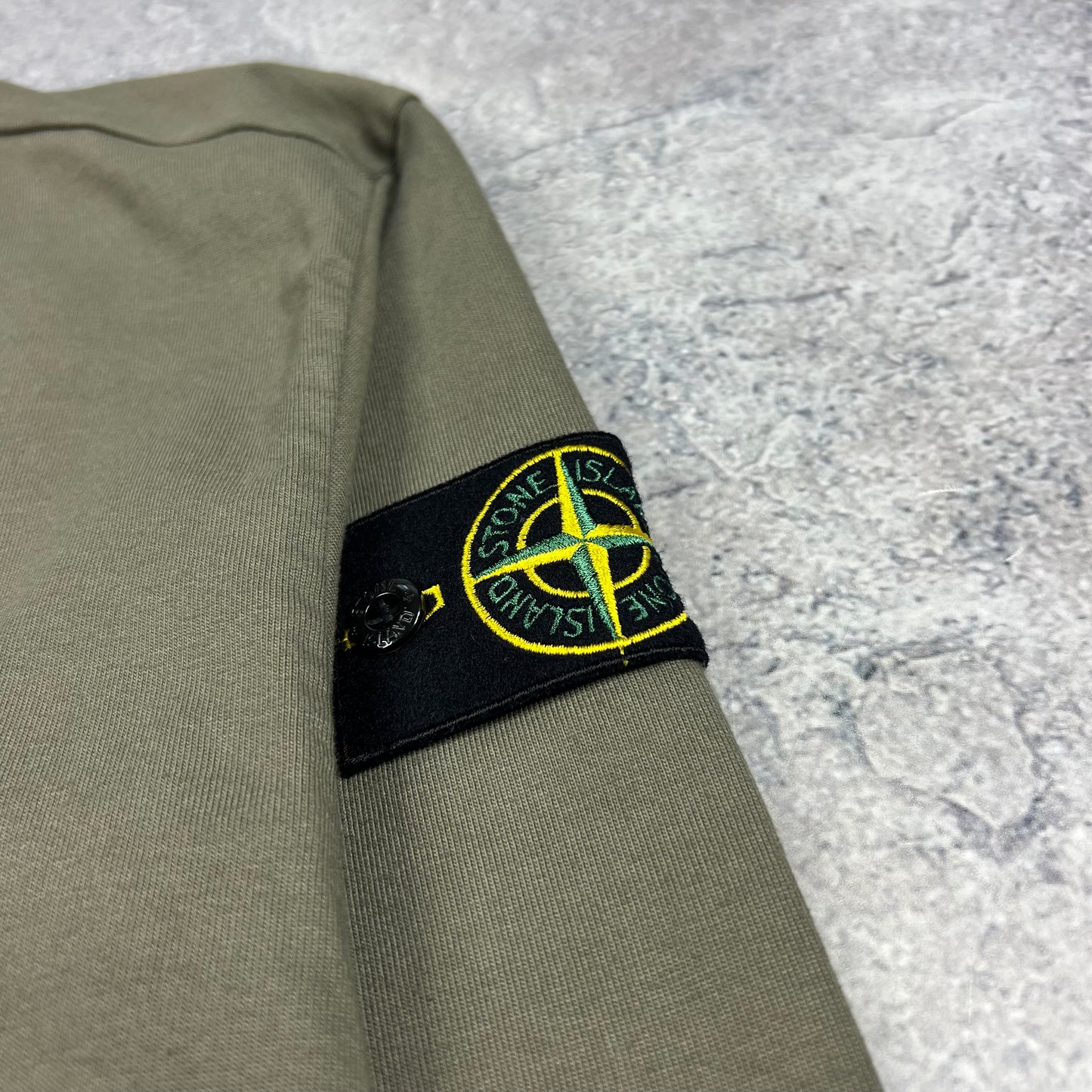 Stone Island Khaki Sweatshirt Large 22.25” BNWT