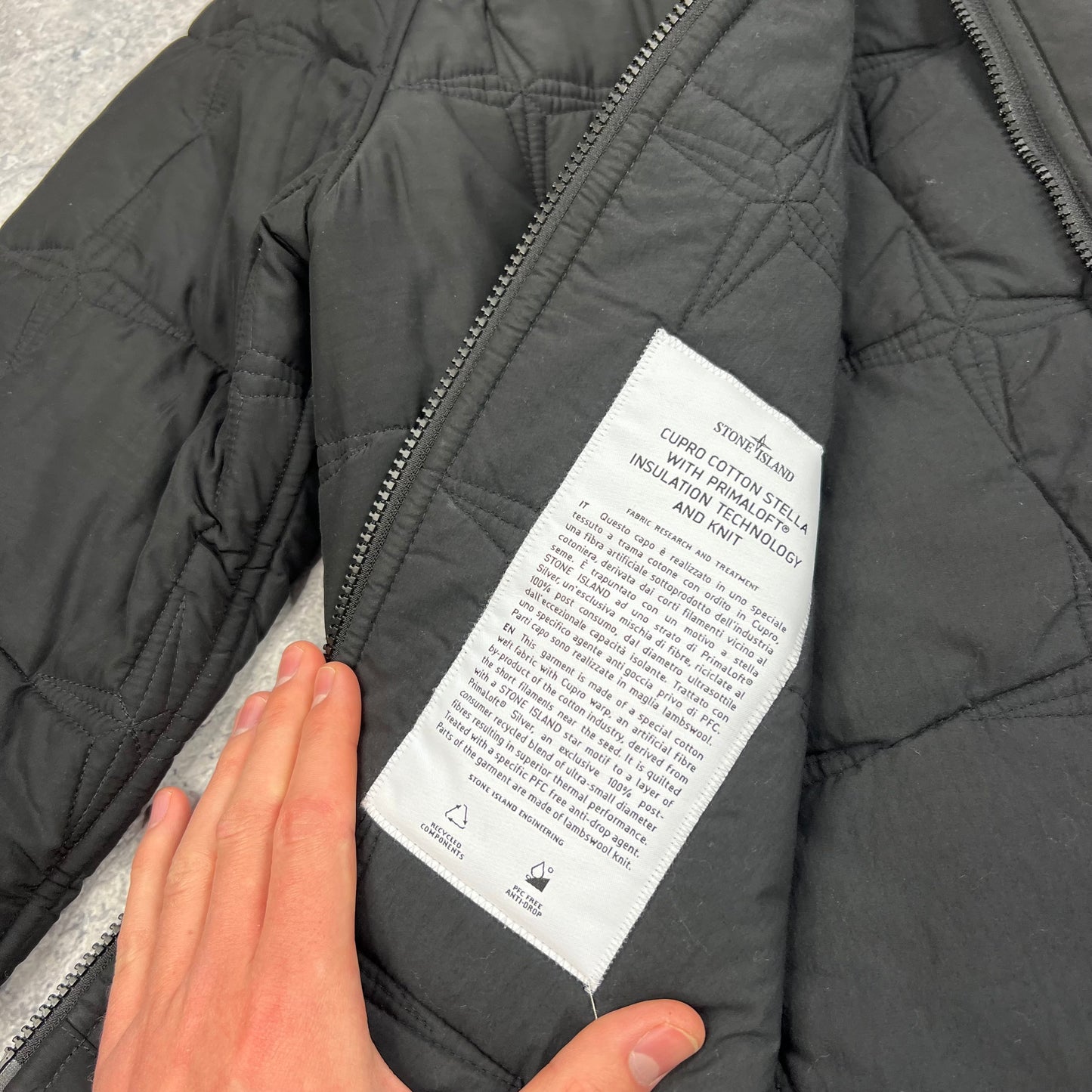 Stone Island Black Cupro Cotton Stella Primaloft Jacket Large 22.5”