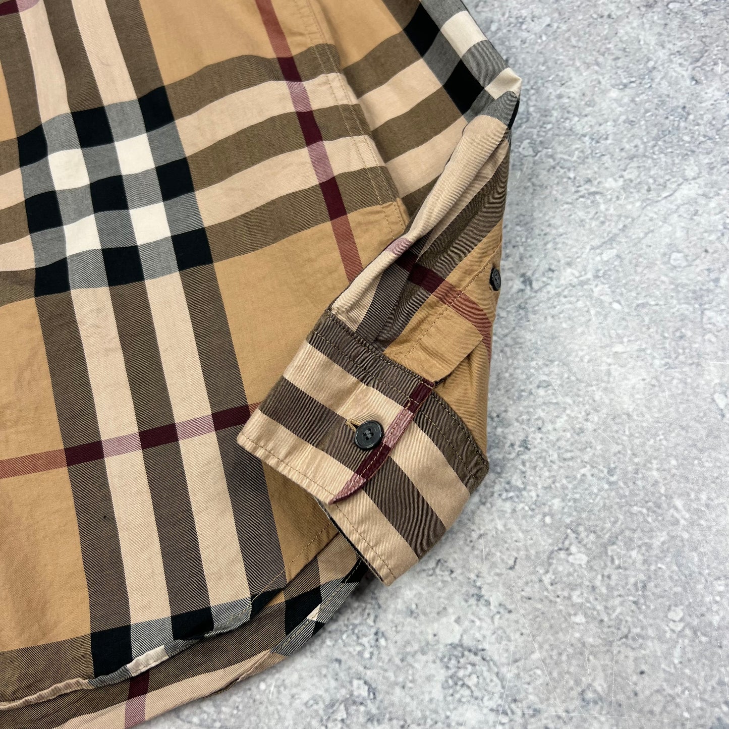 Burberry Novacheck Shirt Medium 21”
