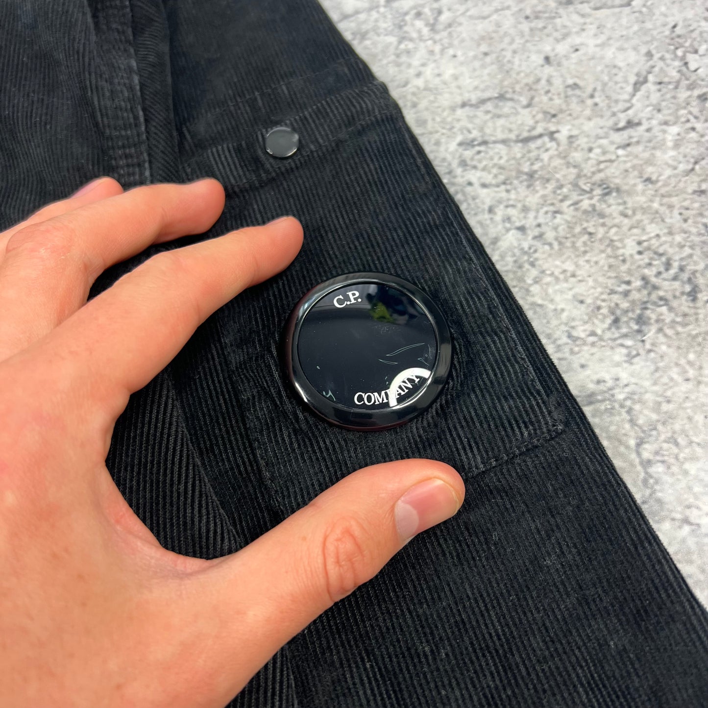 CP Company Black Corduroy Lens Overshirt Medium 20.75” BNWT