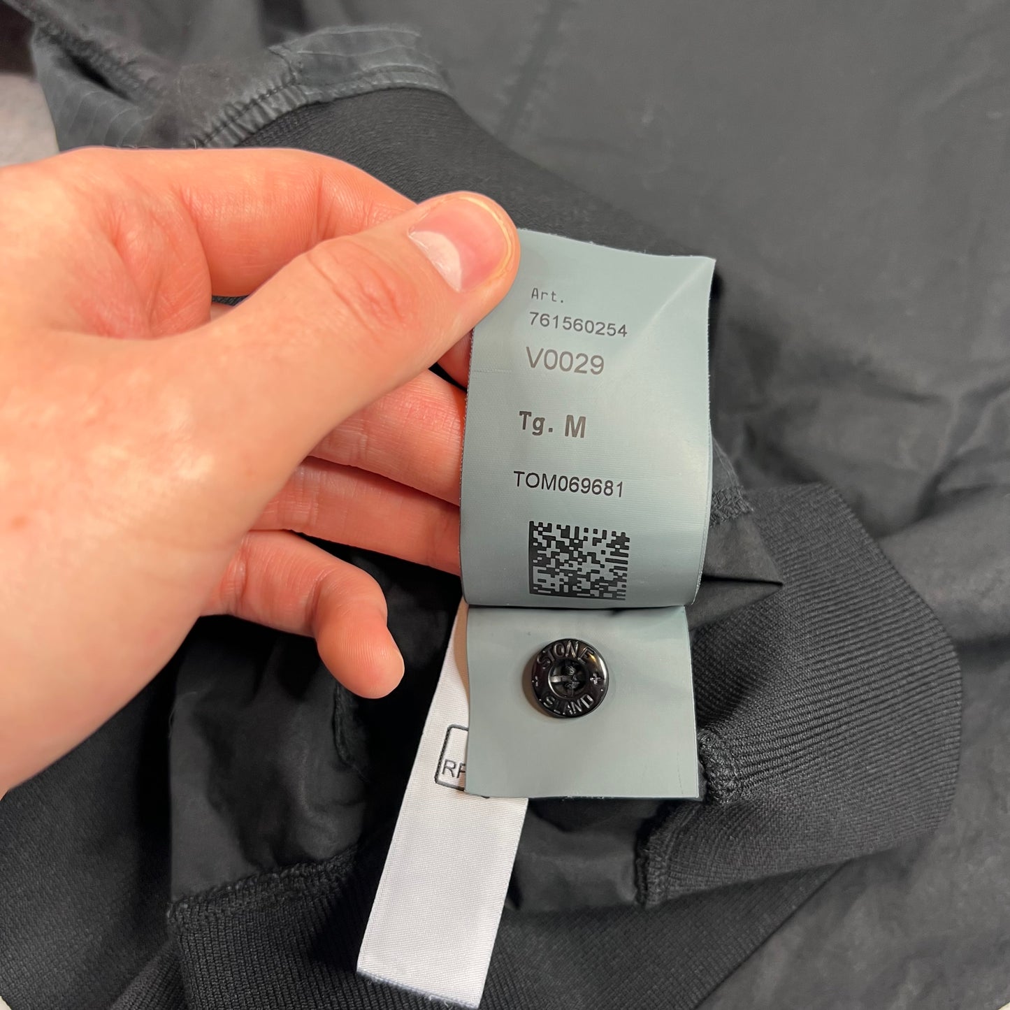 Stone Island Black Nylon Metal Ripstop Pullover Medium 23.5”