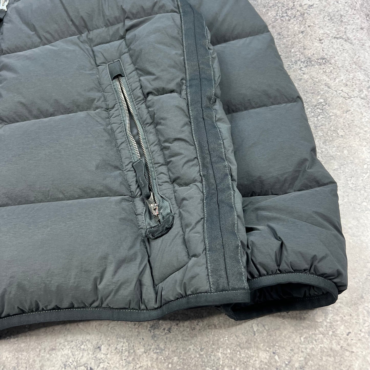 Stone Island Grey Seamless Tunnel Down Jacket Large 24.5”