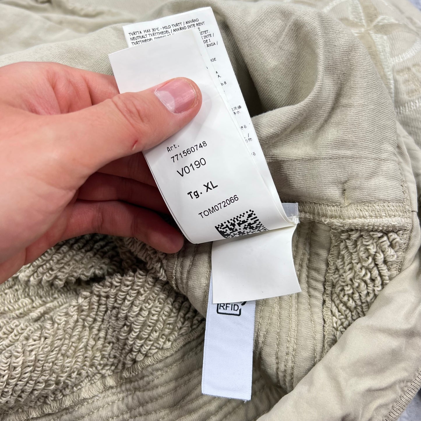 Stone Island Heavyweight Hoodie XL 25.5”