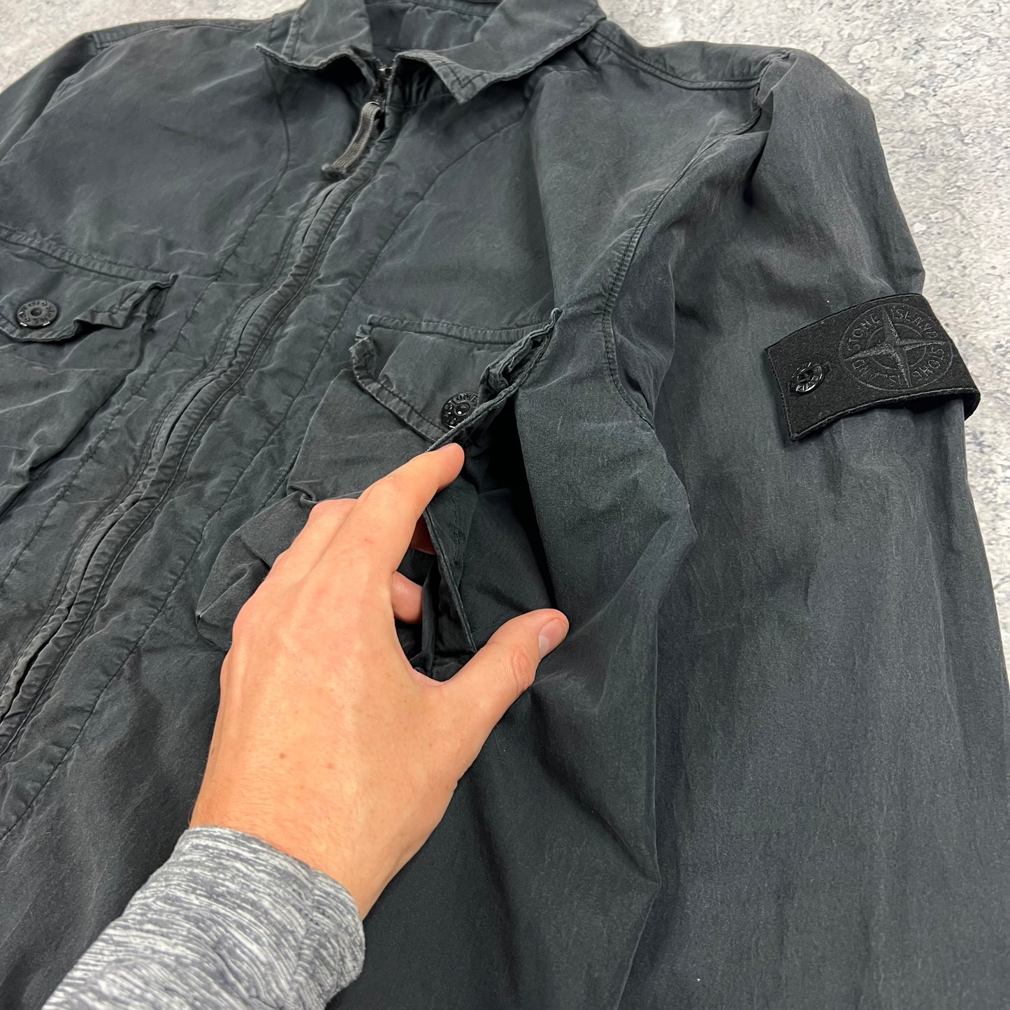 Stone Island Ghost Black 50 Fili Overshirt Medium 21.75”