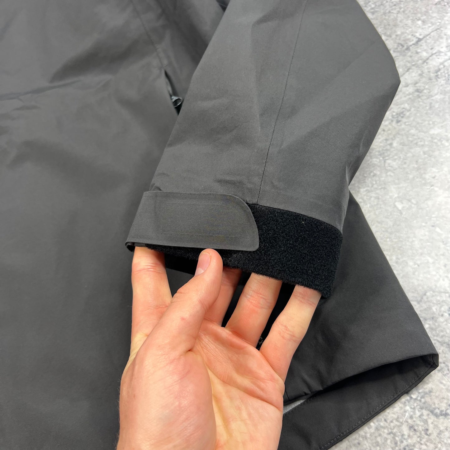 Stone Island Dark Grey Stellina Goretex Jacket Medium 22.75” BNWT