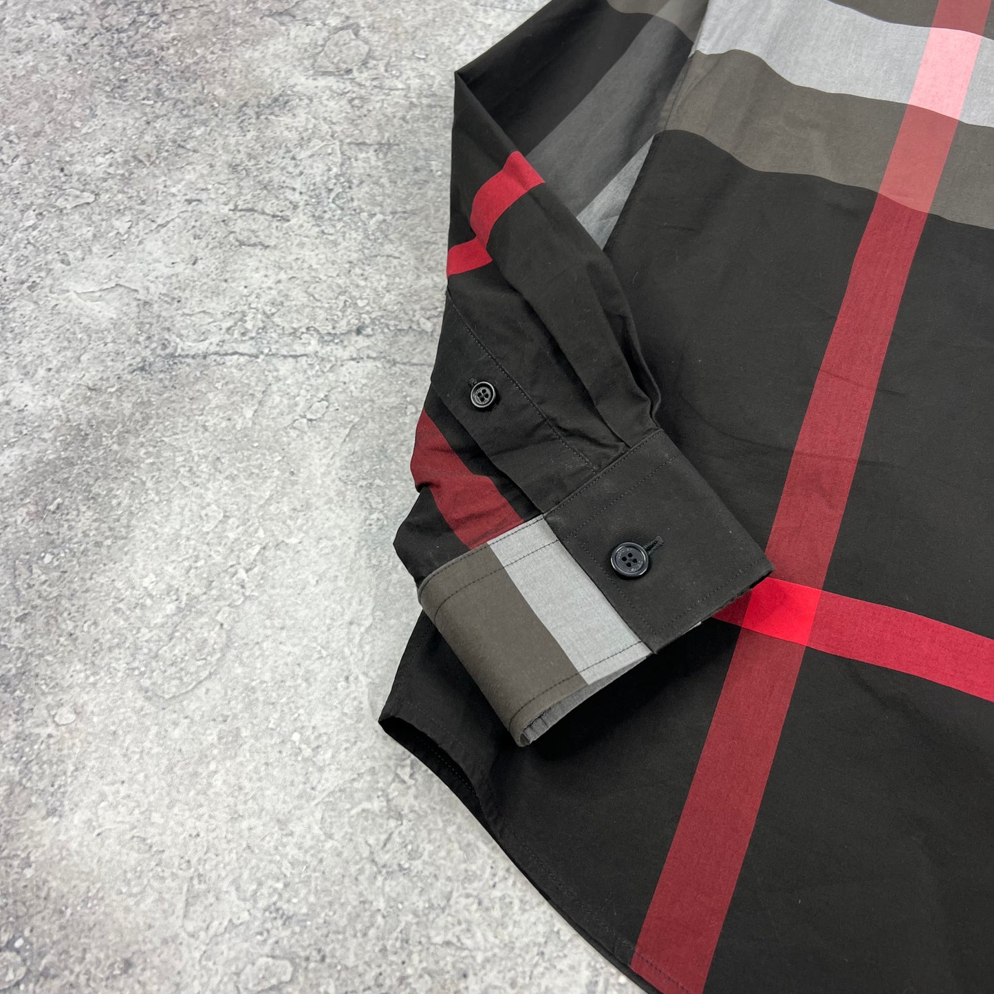 Burberry Black Somerton Shirt Large 22.25”
