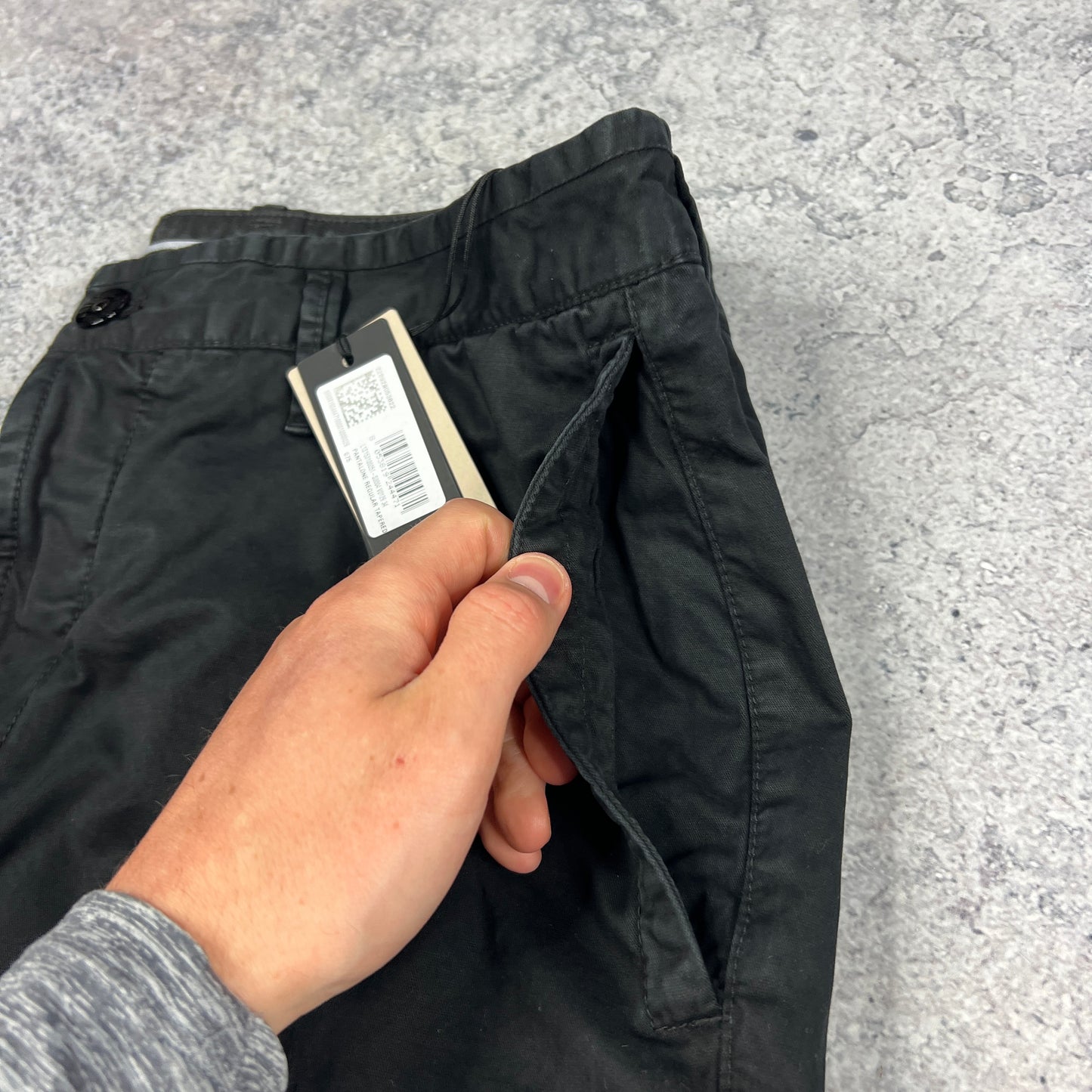 Stone Island Black Regular-T Cargo Trousers W34” BNWT