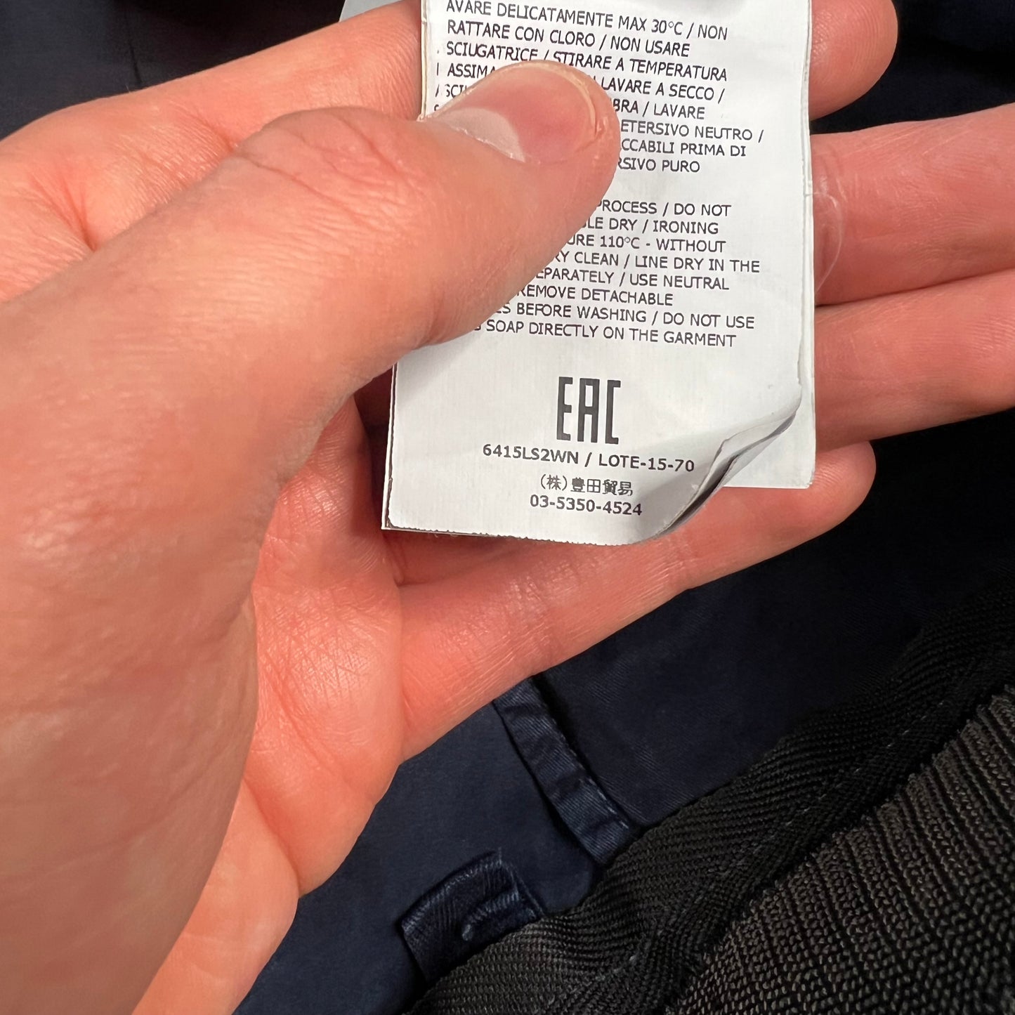 Stone Island Navy Cargo Shorts W32” Slim