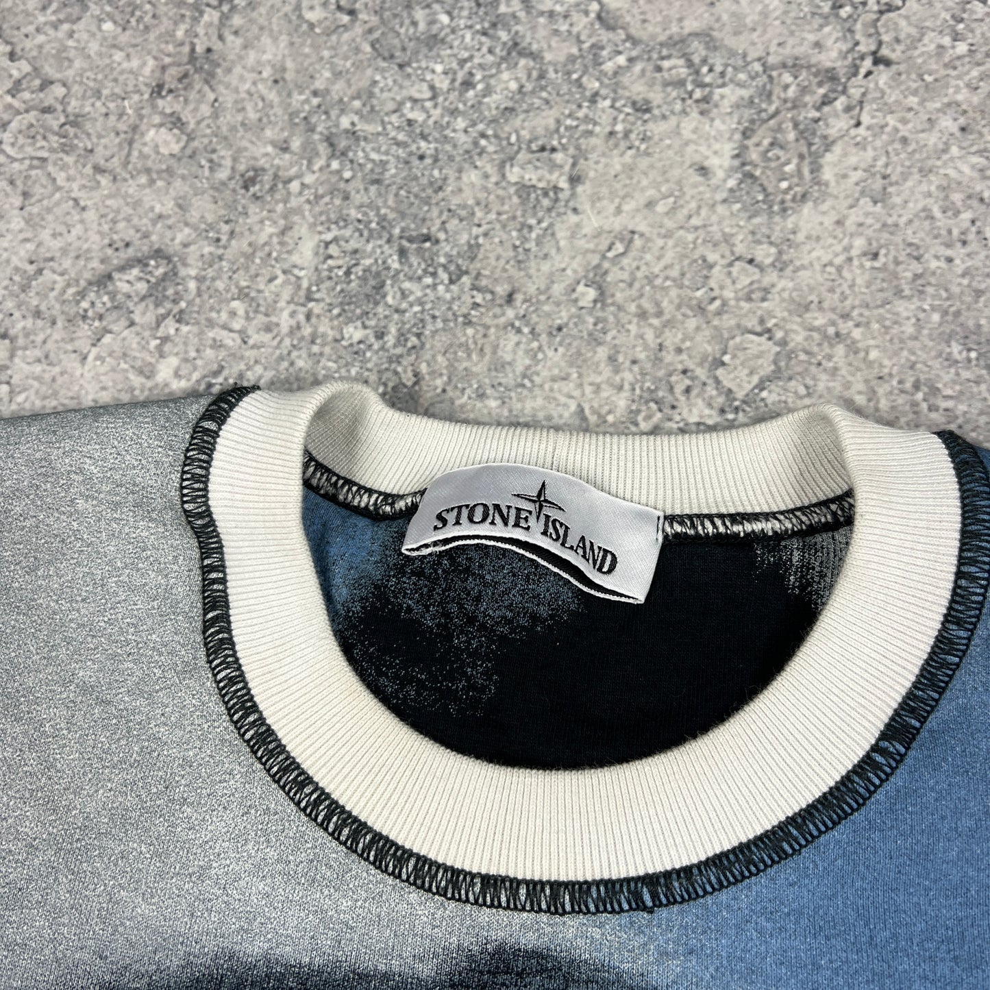 Stone Island Motion Saturation Sweatshirt Medium 23”