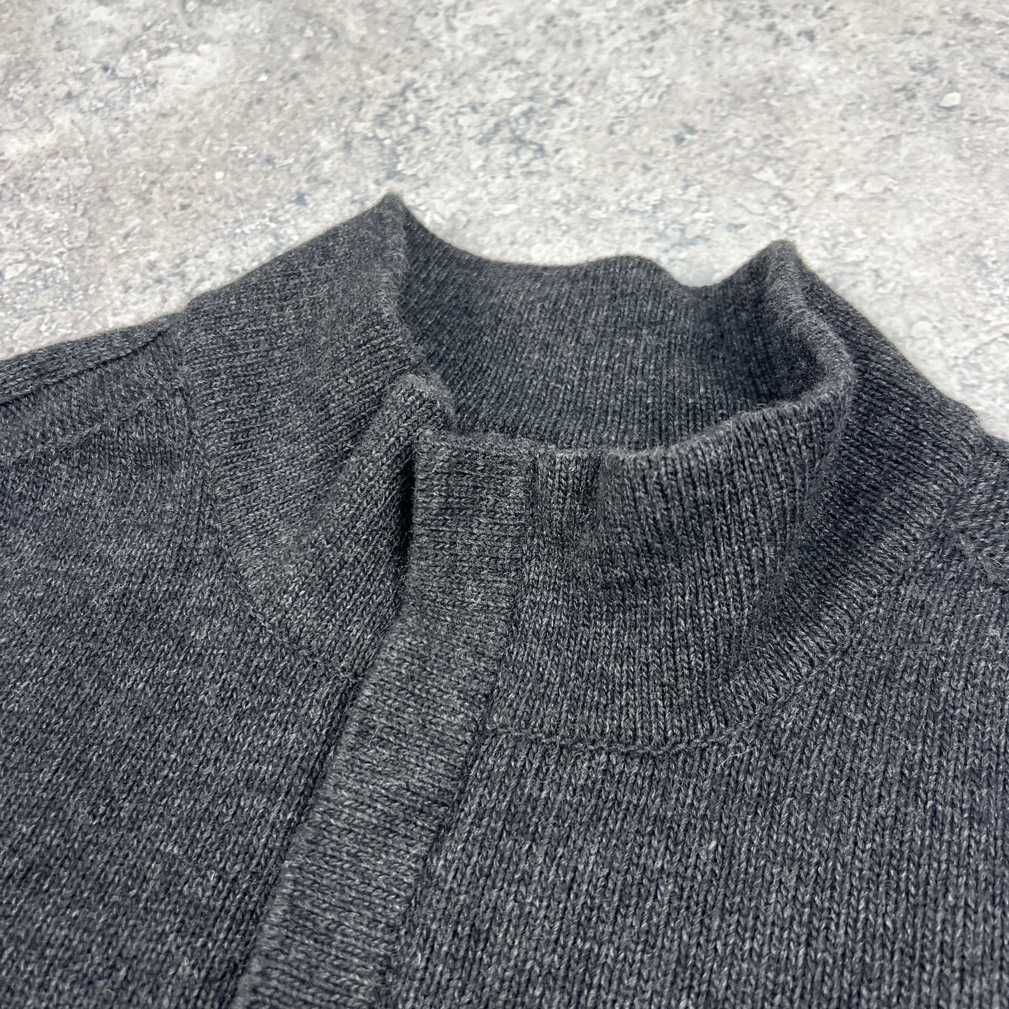 Stone Island Dark Grey Wool Q Zip Jumper XL 23”