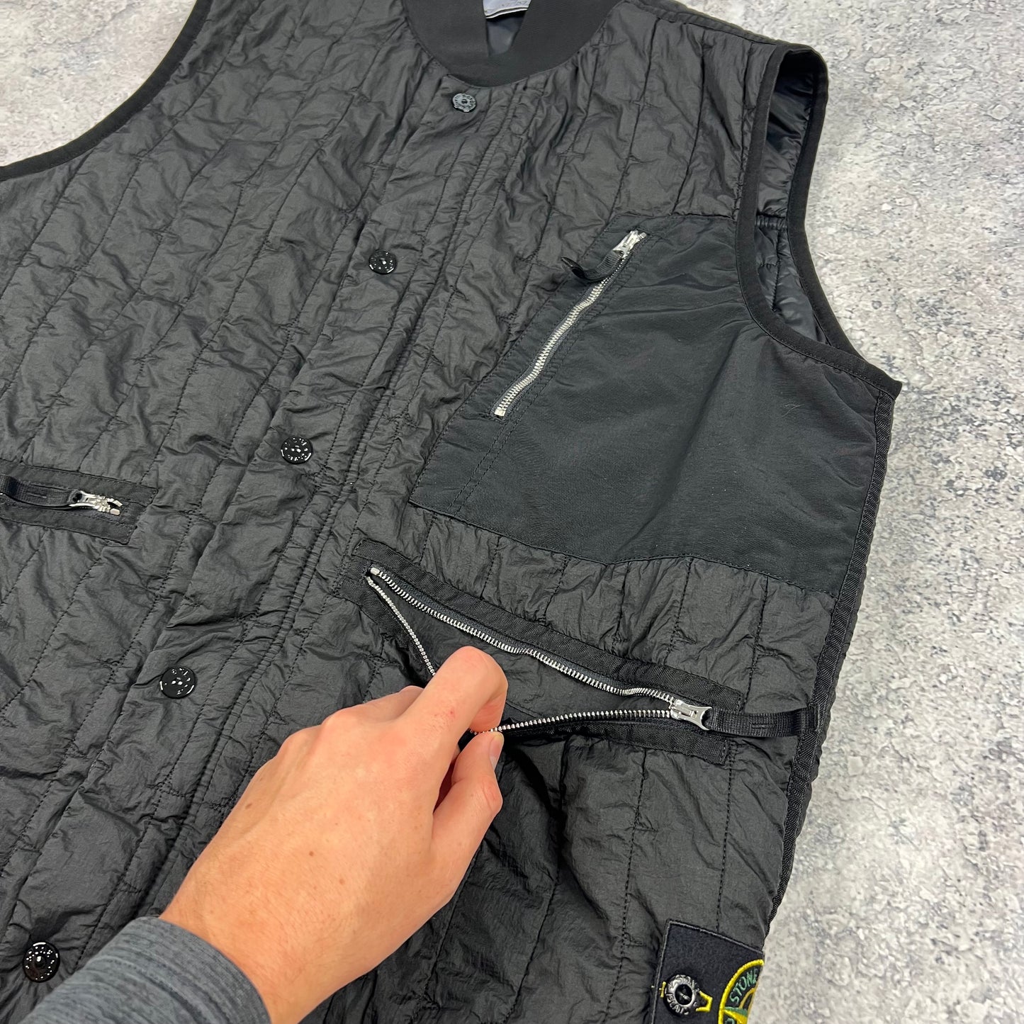 Stone Island Black Quilted Stella Primaloft Vest Medium 23.5”