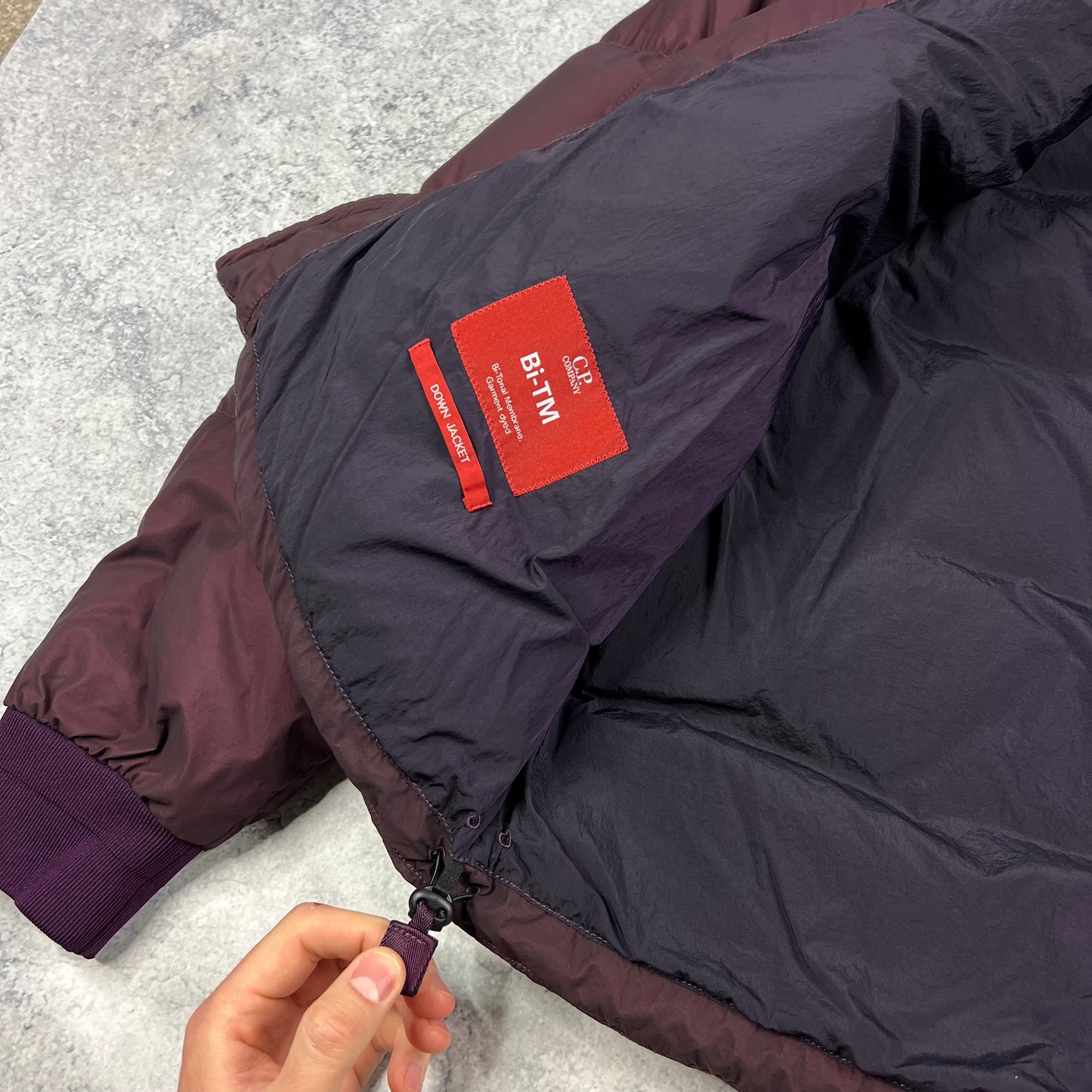 CP Company Burgundy Bi-TM Down Goggle Jacket Large 25” BNWT