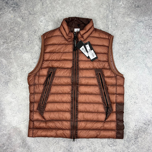 CP Company Cedarwood Lens DD Shell Down Gilet Size 54 23.75”