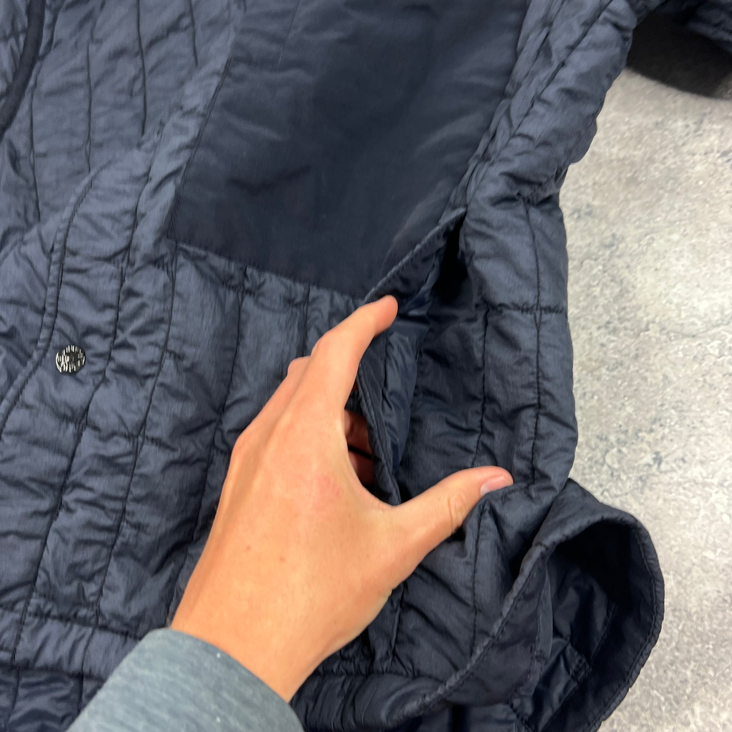 Stone Island Navy Quilted Stella Primaloft Jacket Small (Fits M) 22.5”