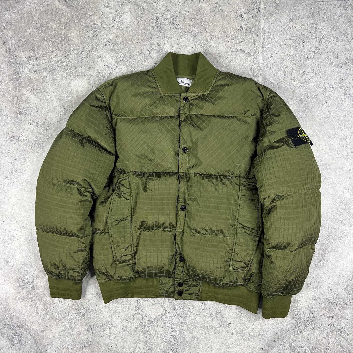 Stone Island Macro Nylon Metal Ripstop Down Jacket Medium 23”