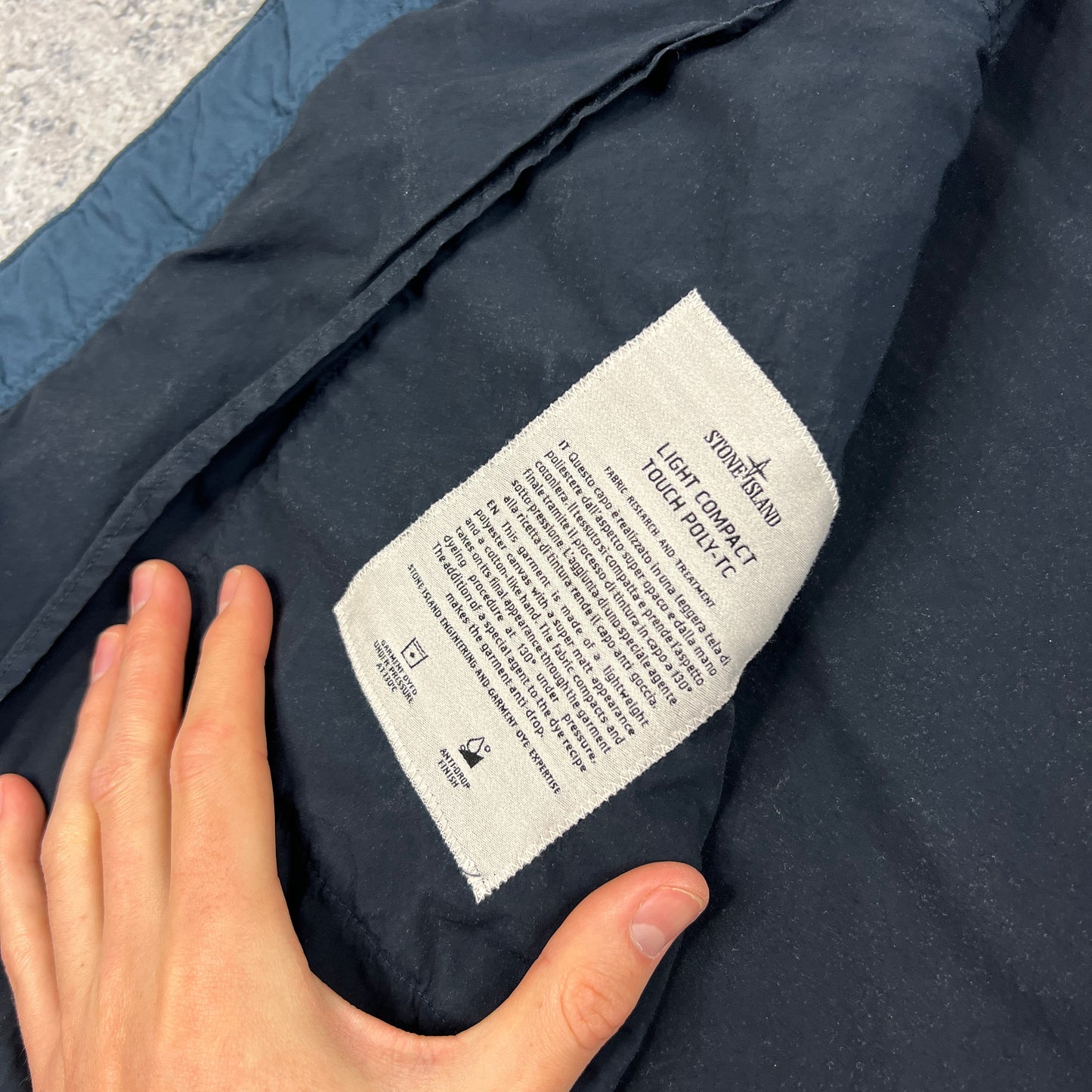 Stone Island Navy Light Compact Touch Poly Jacket Large 25.25” BNWT
