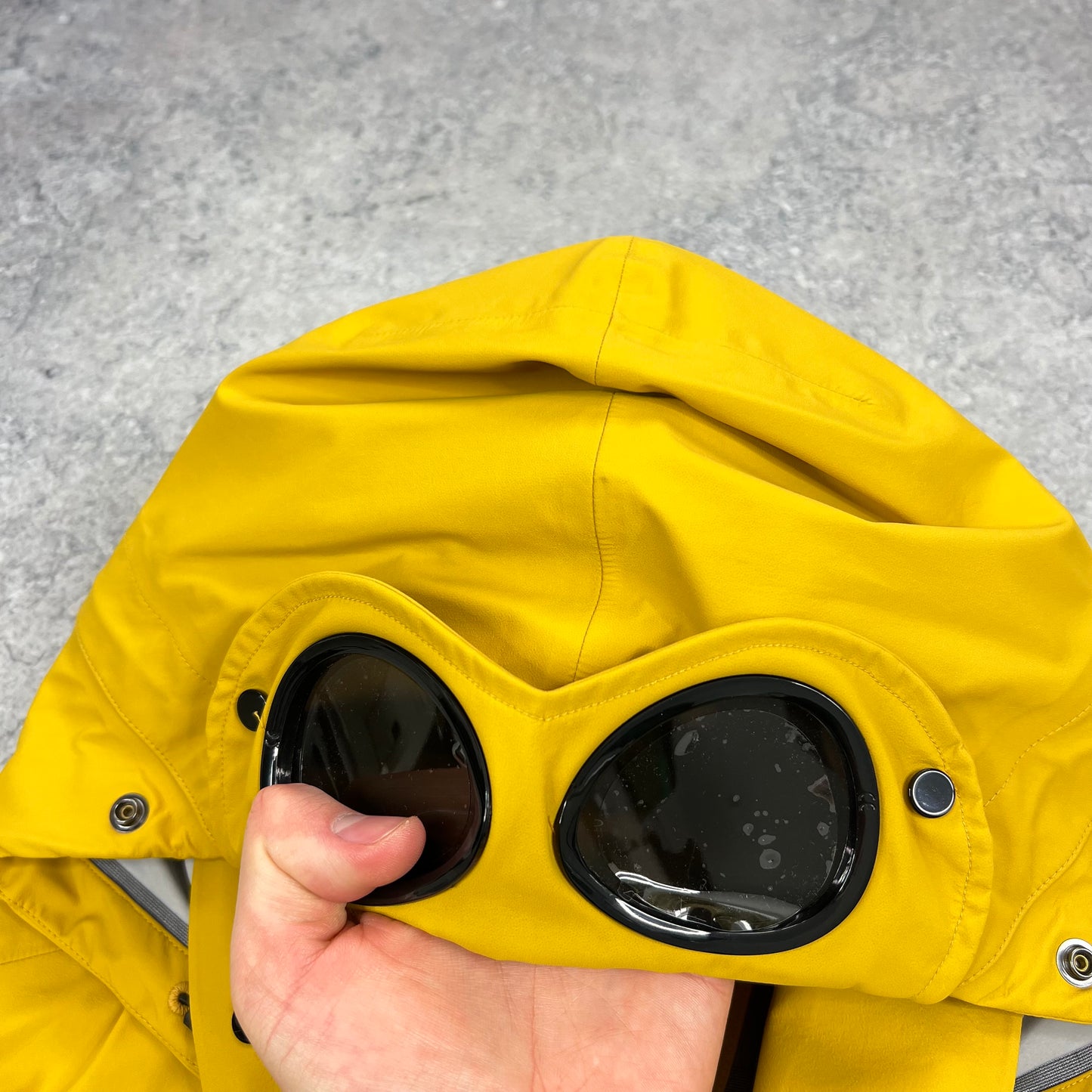 CP Company Yellow Goretex Mille Goggle Jacket Size 52- XL 23”
