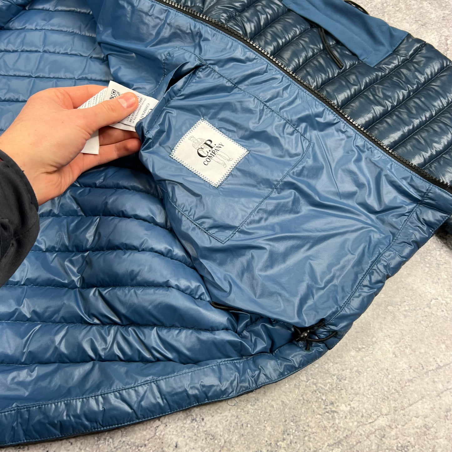 CP Company DD Shell Down Jacket 48- Medium 21”