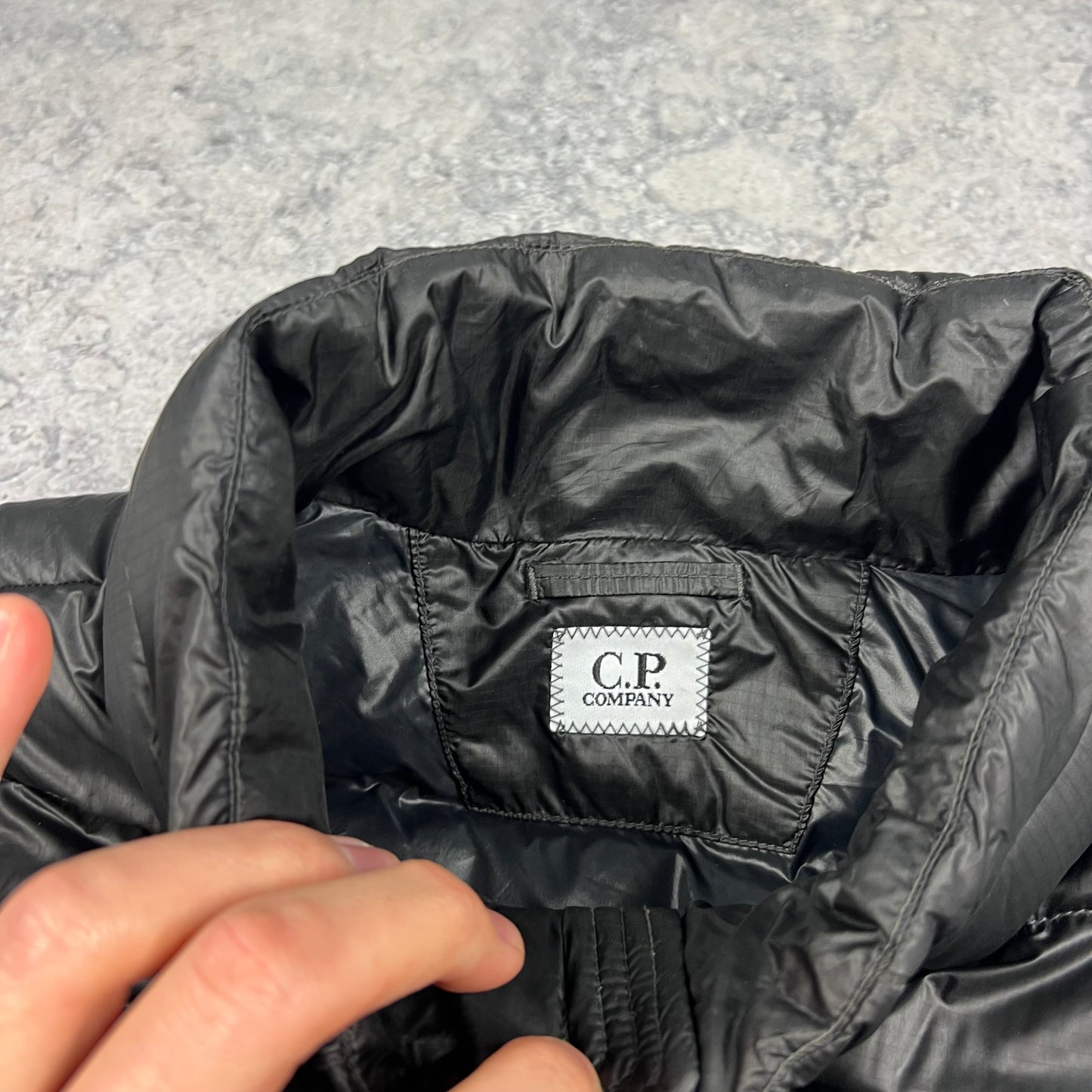 CP Company Black DD Shell Down Lens Gilet Large 22.75”