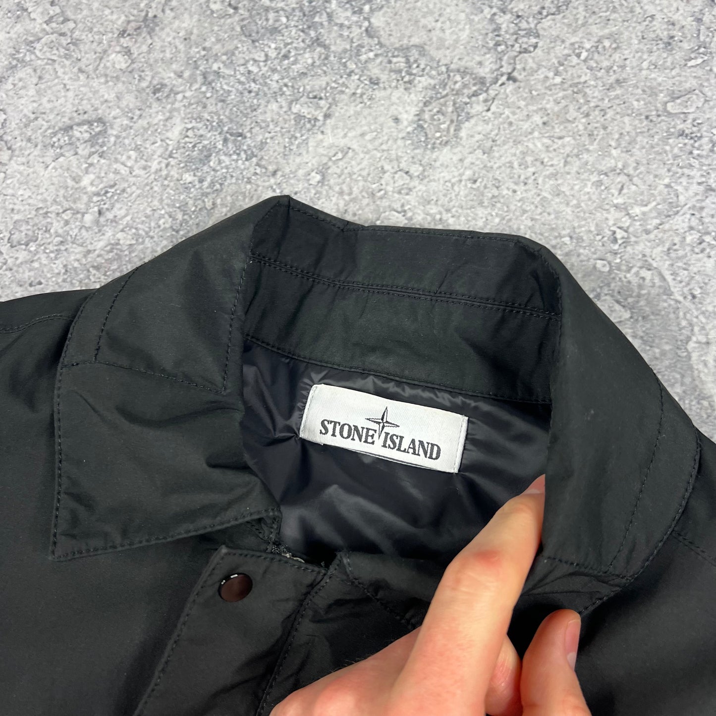 Stone Island Black Goretex Primaloft Mac Jacket Medium 22”