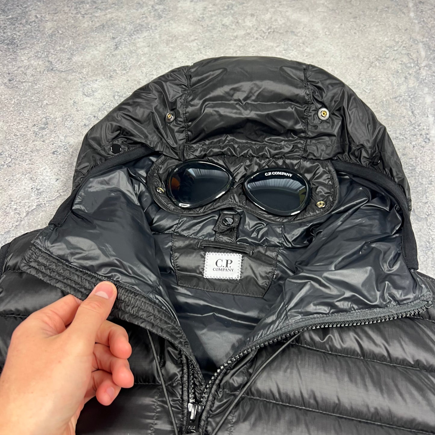 CP Company DD Shell Black Down Goggle Gilet 48- Medium 22”