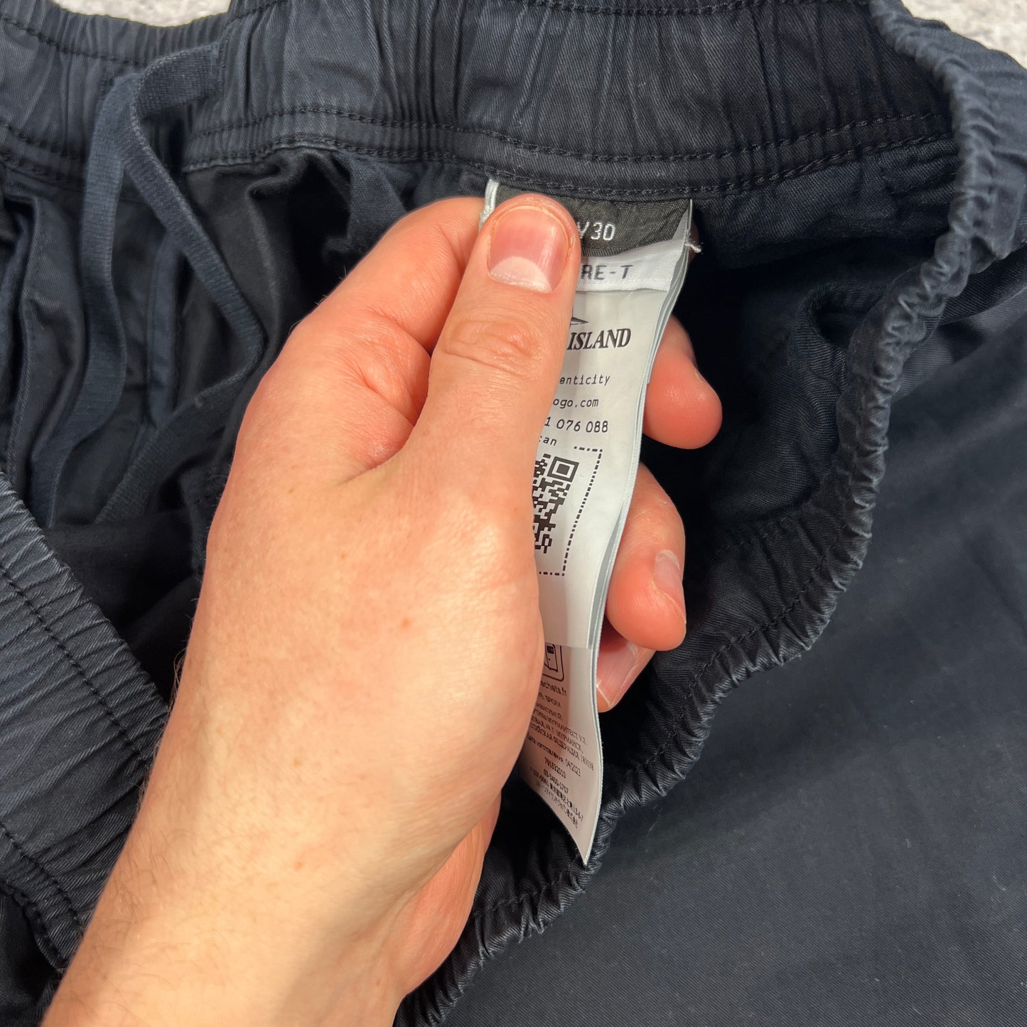 Stone Island Navy Cuffed Cargo Trousers W30”
