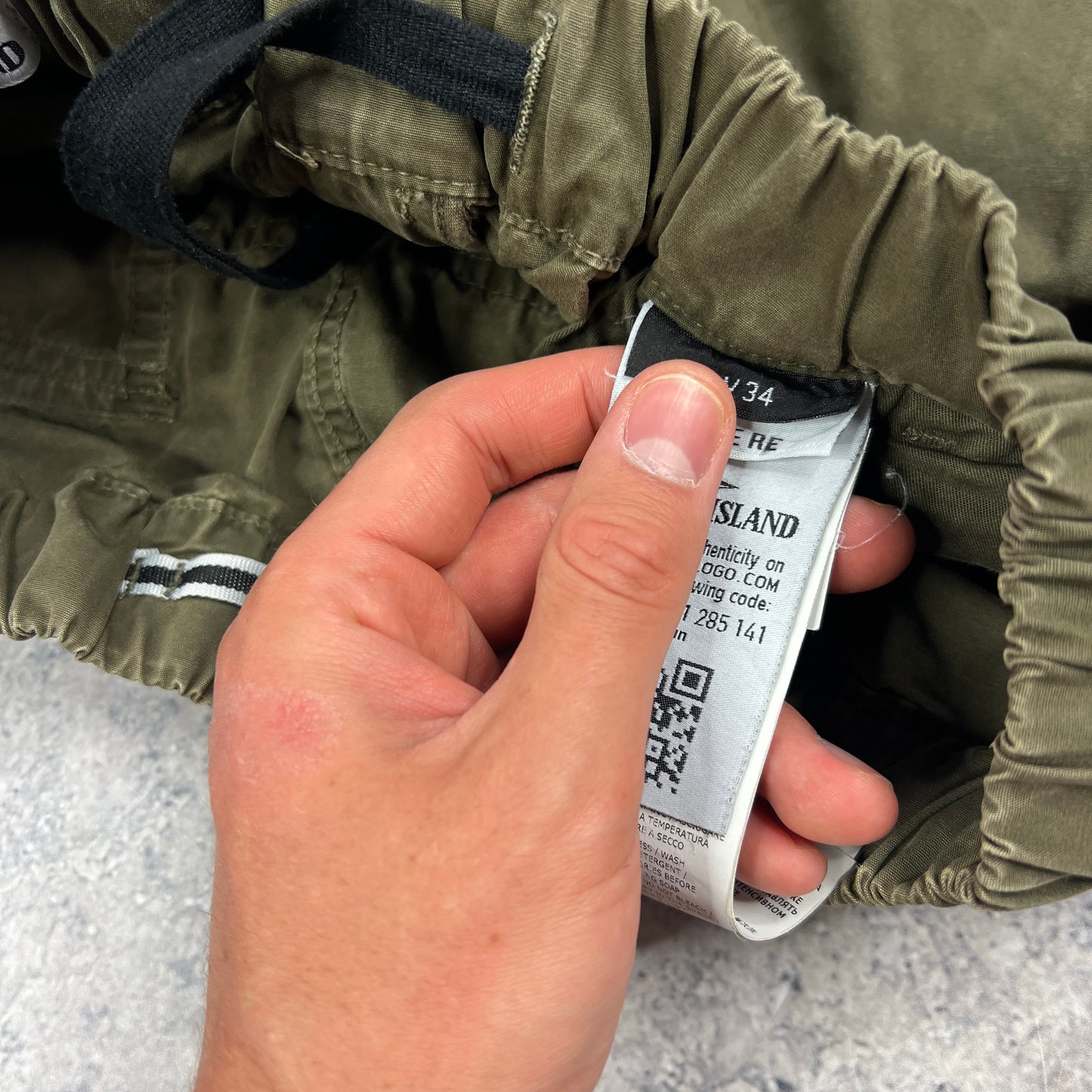 Stone Island Khaki Garment Dyed Cargo Shorts W32-34”