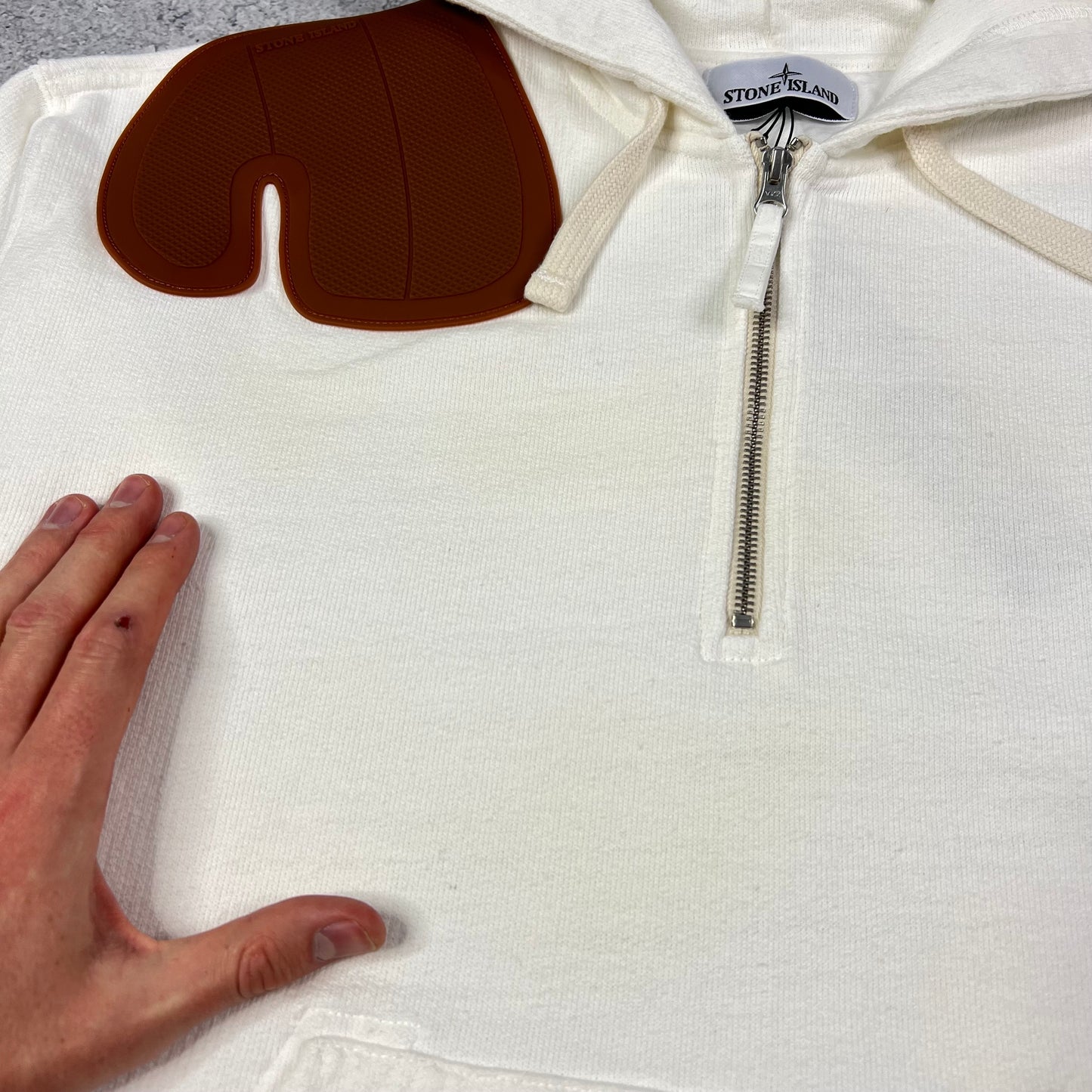 Stone Island White Raw Beauty Plate Hoodie Medium 22.5”