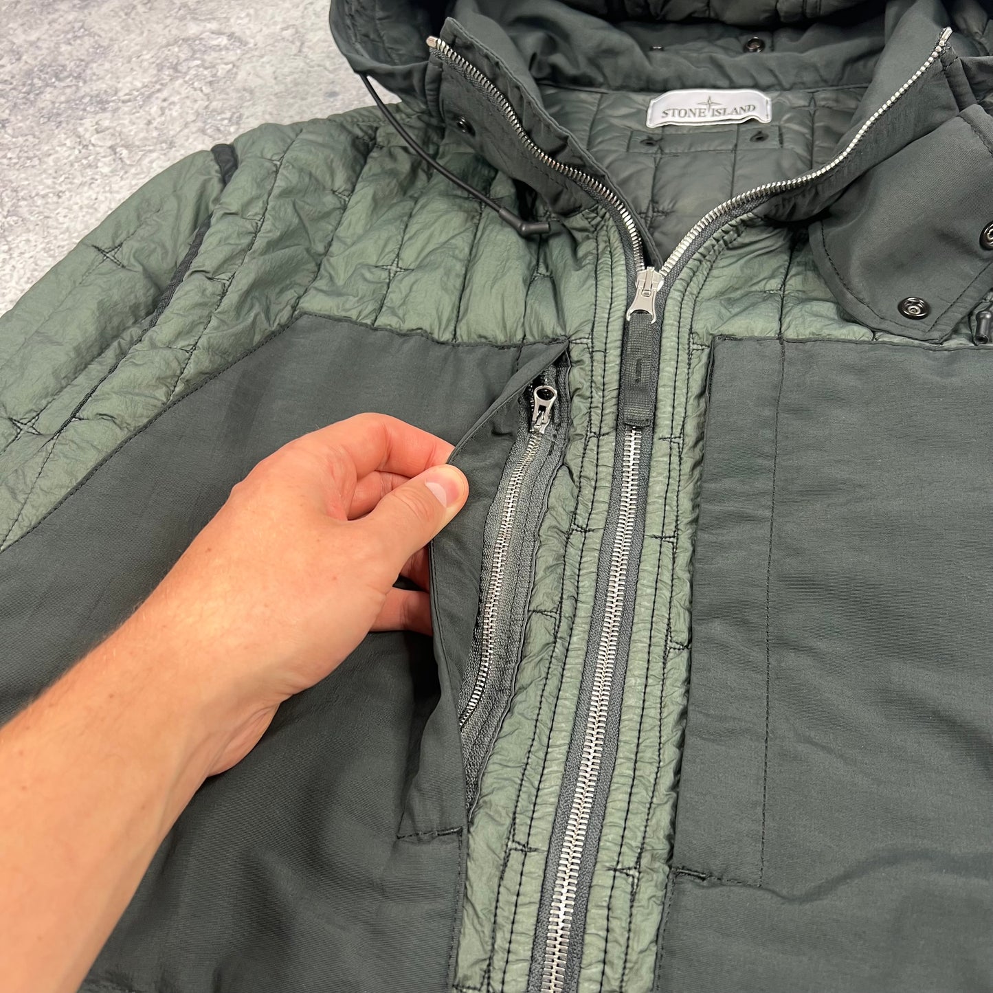 Stone Island Green Quilted Nylon Stella Primaloft Jacket Large 24.5”