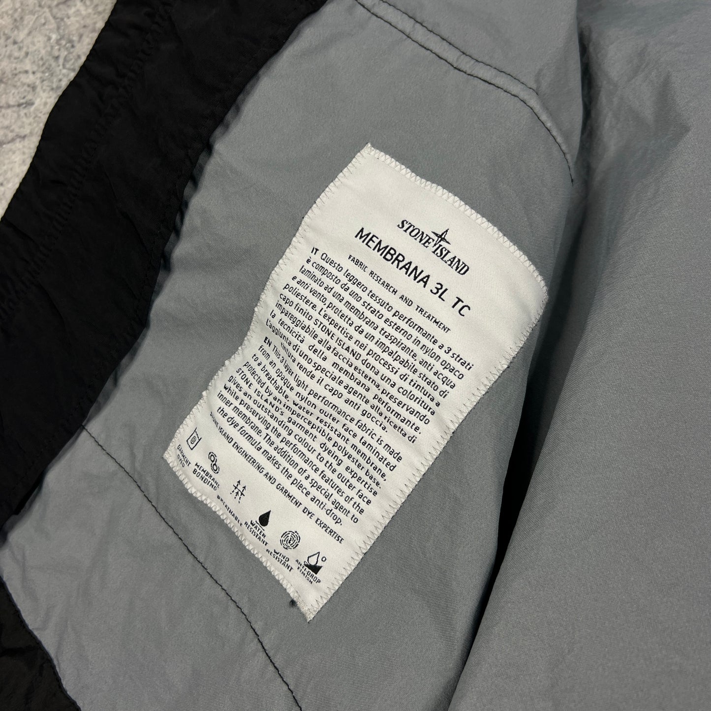 Stone Island Black Membrana Jacket Medium 23.25” BNWT