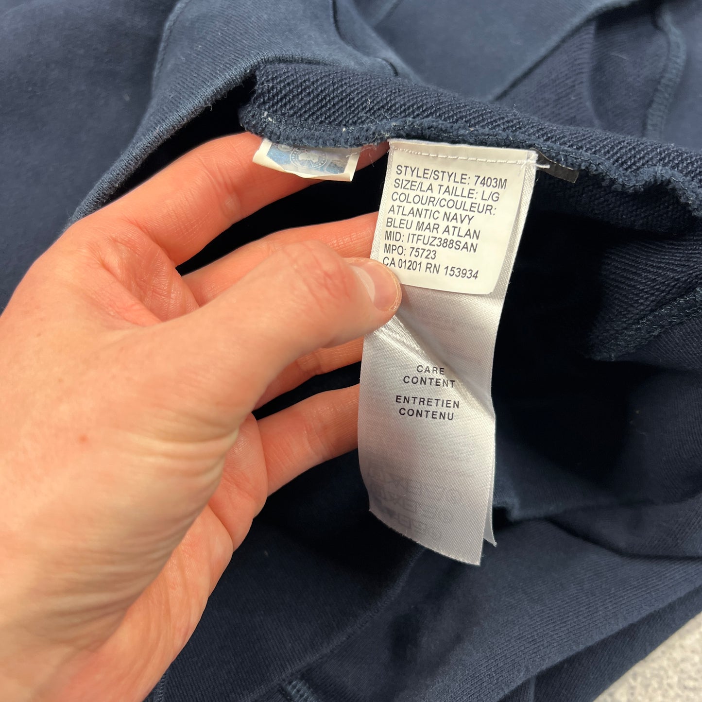 Canada Goose Navy Pullover Hoodie Large 24.5”