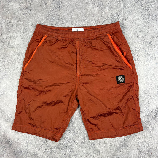 Stone Island Nylon Metal Ripstop Cargo Shorts Medium 32”
